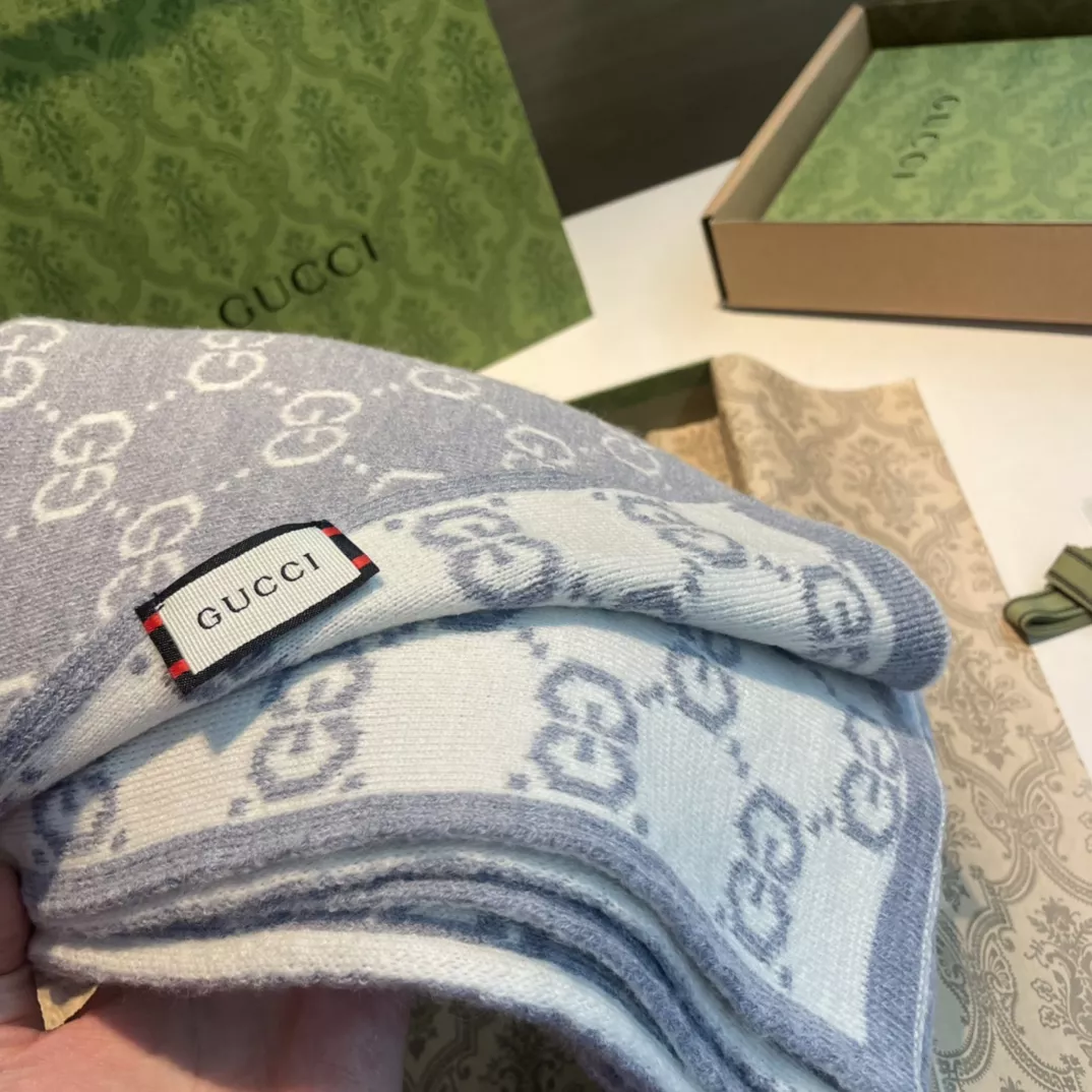 Gucci Scarf For Women Classic 8442