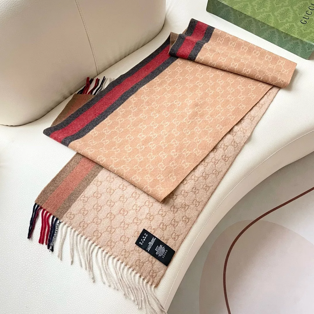 Gucci Scarf For Women Comfortable 3979