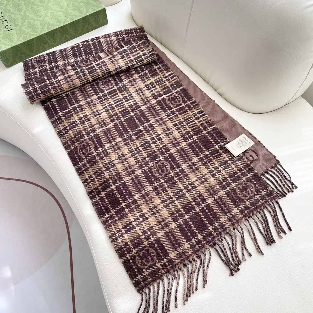 Gucci Scarf For Women Compact 2314