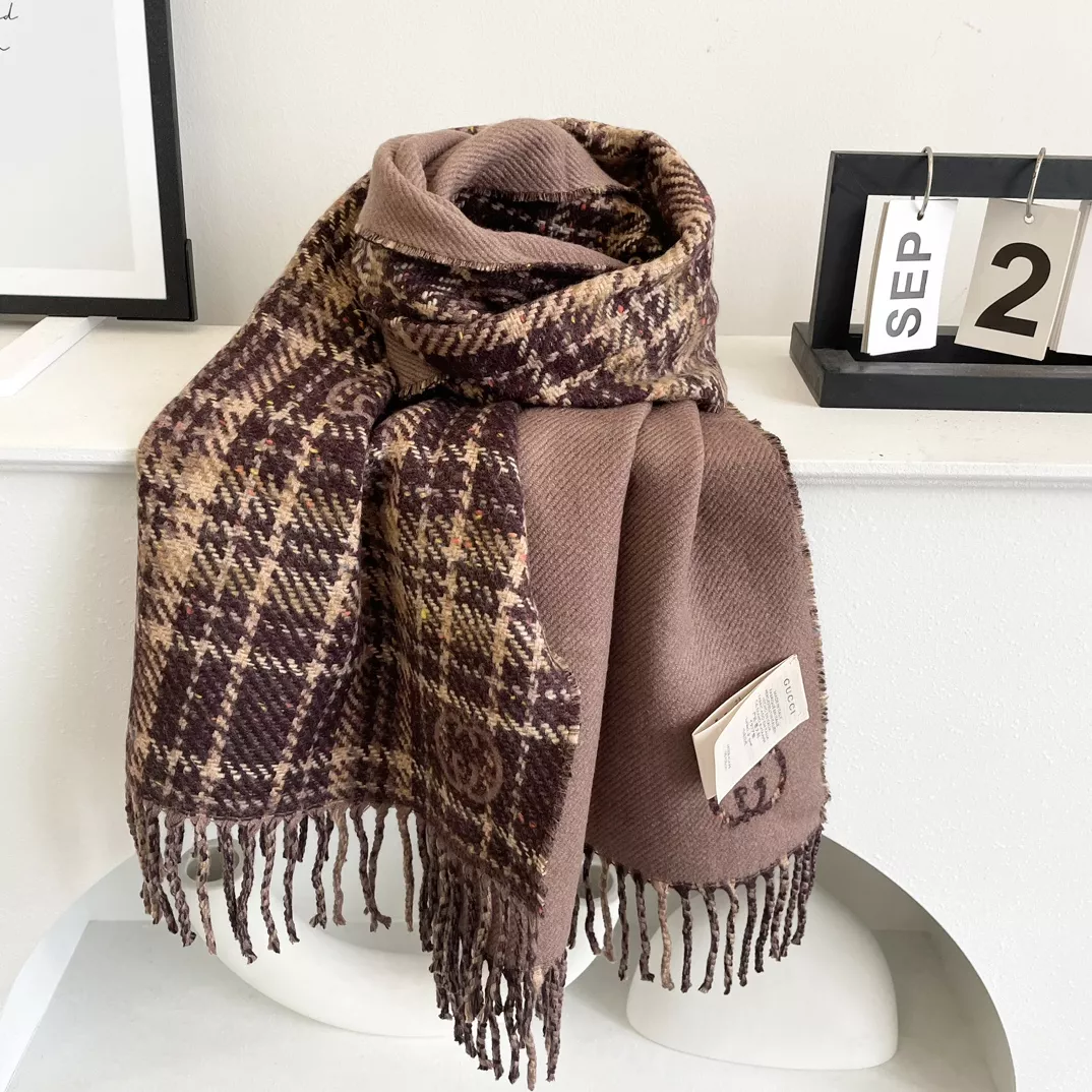 Gucci Scarf For Women Compact 2314