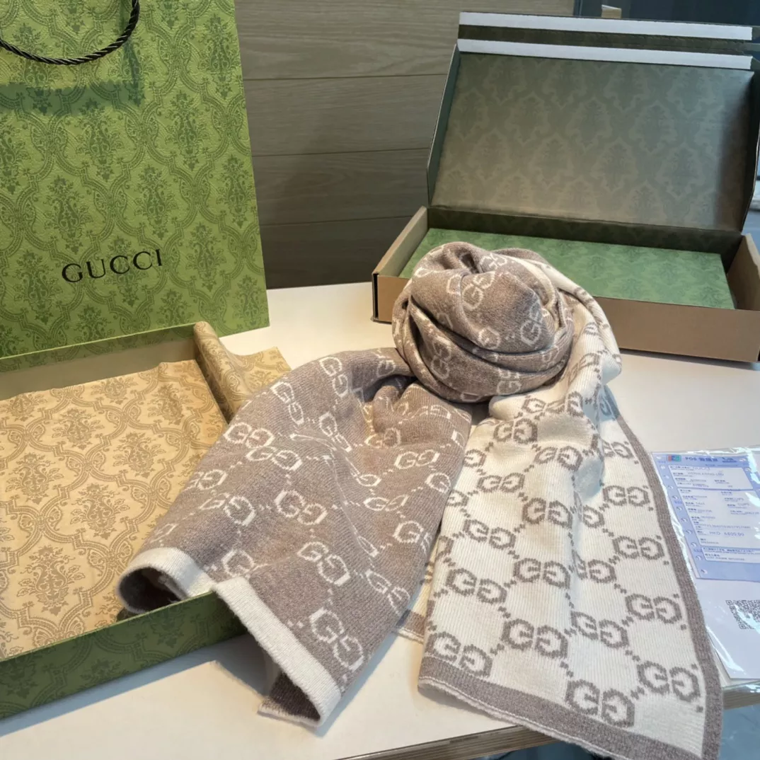 Gucci Scarf For Women DailyWear 169