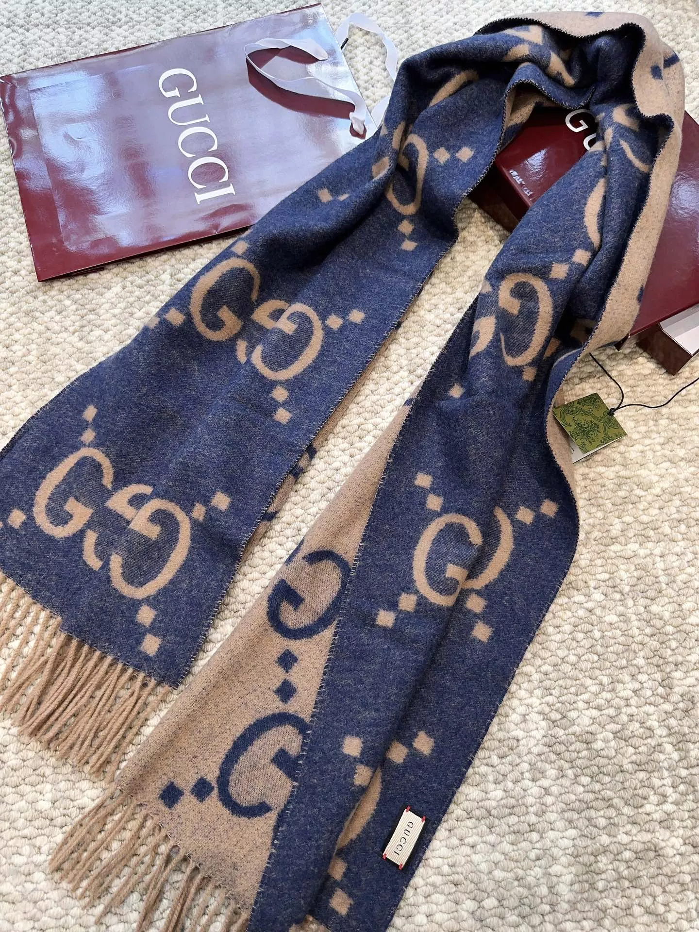 Gucci Scarf For Women Durable 8497