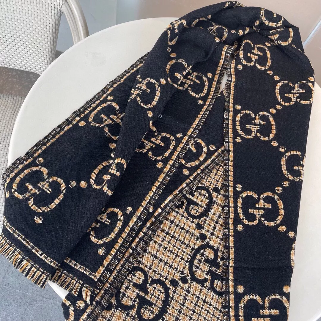 Gucci Scarf For Women StreetReady 4202