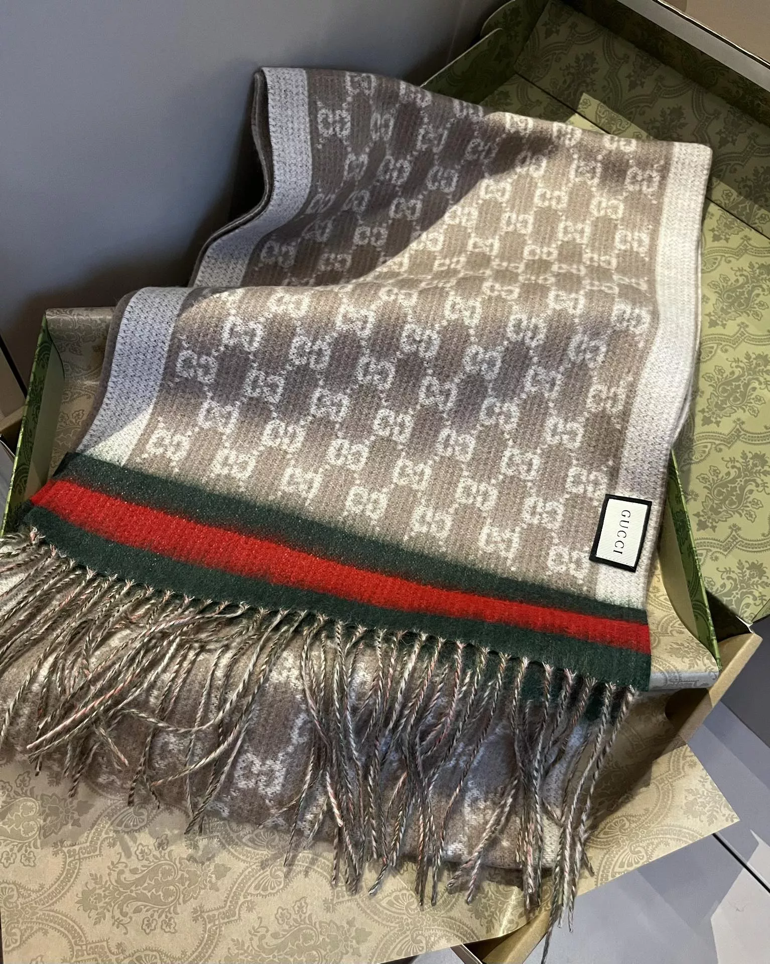 Gucci Scarf For Women Versatile 6777
