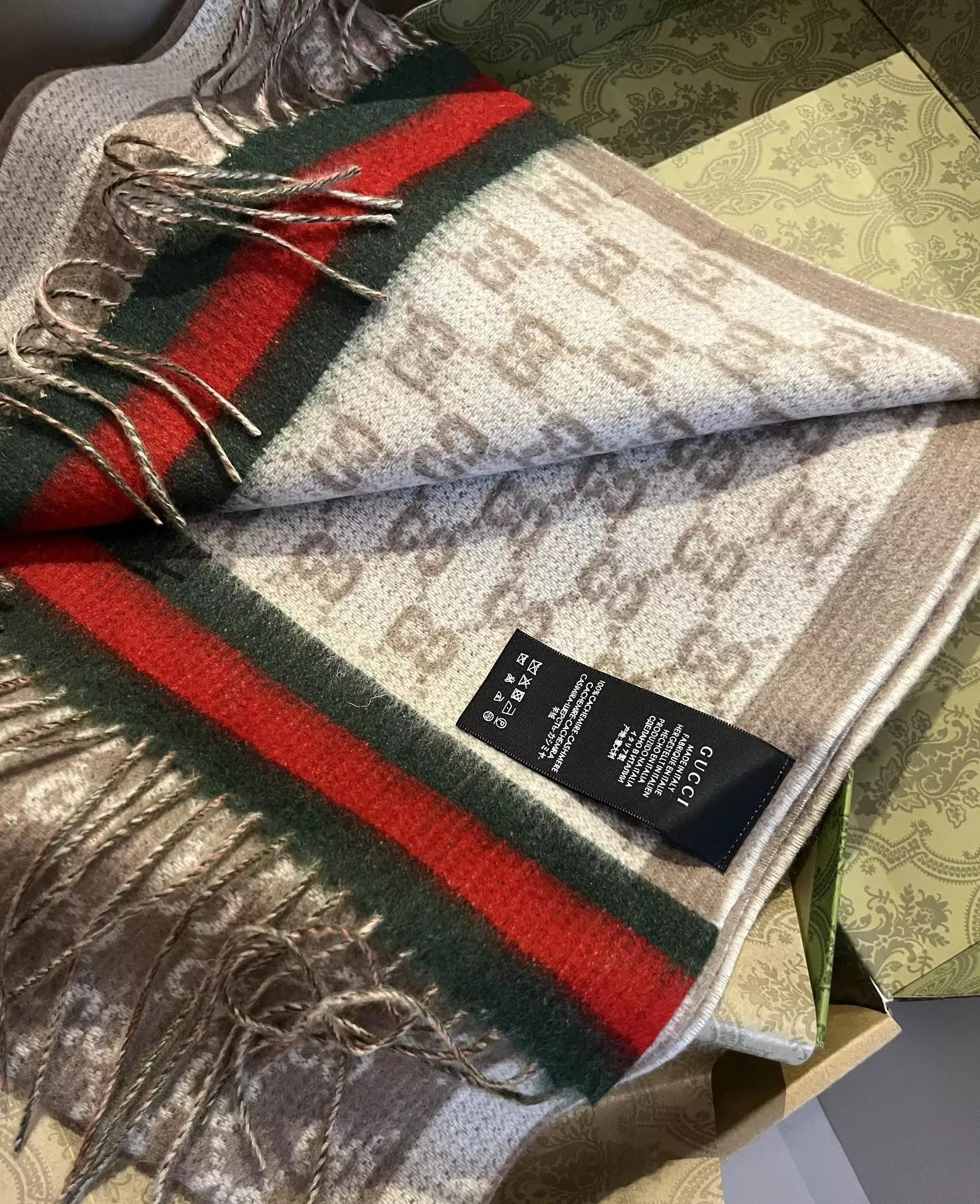 Gucci Scarf For Women Versatile 6777