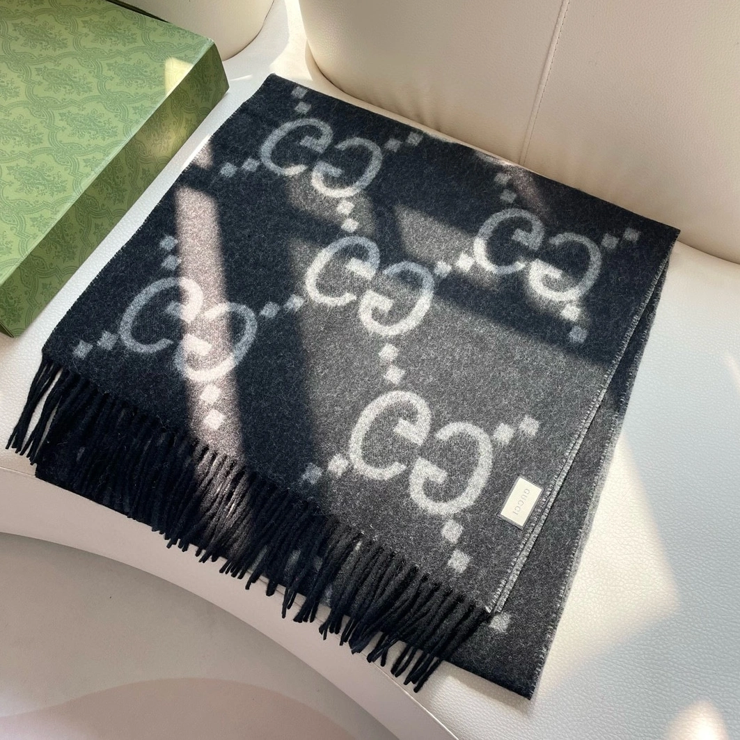 Gucci Scarf SportInspired 9572