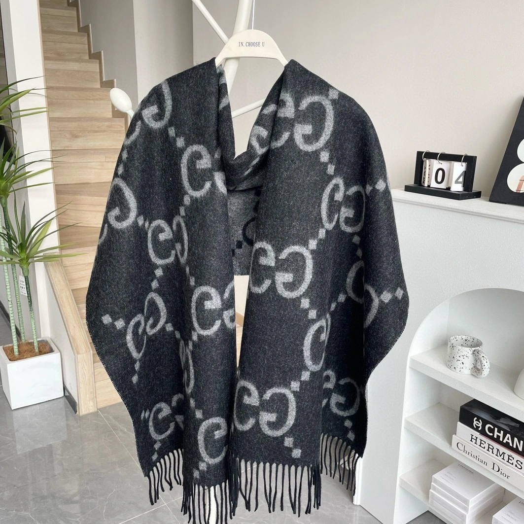 Gucci Scarf SportInspired 9572
