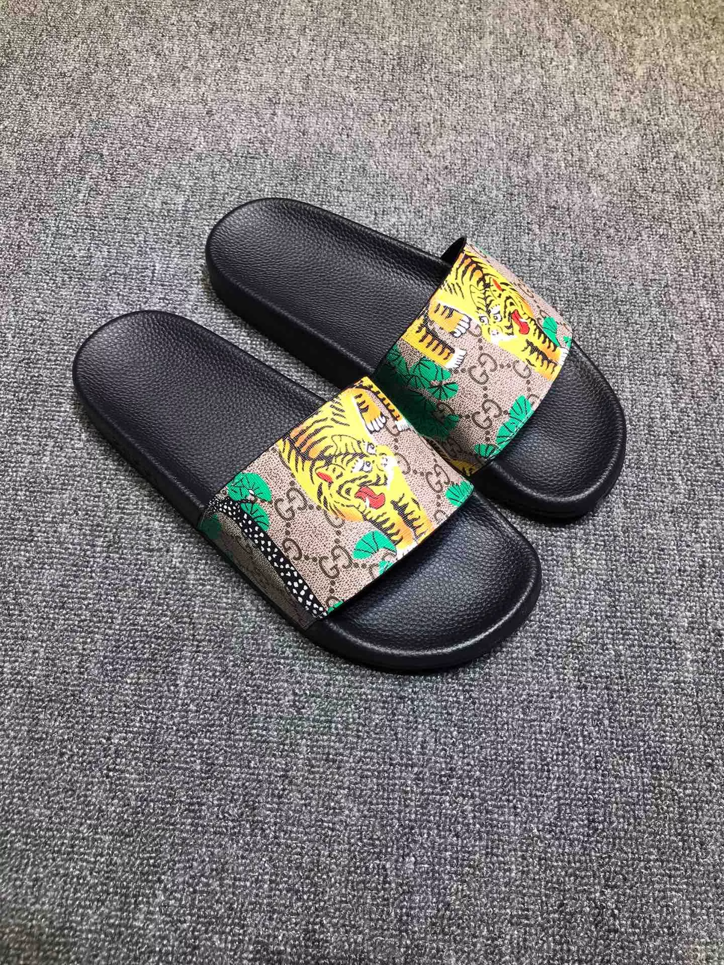 Gucci Slippers For Men Bold 6254