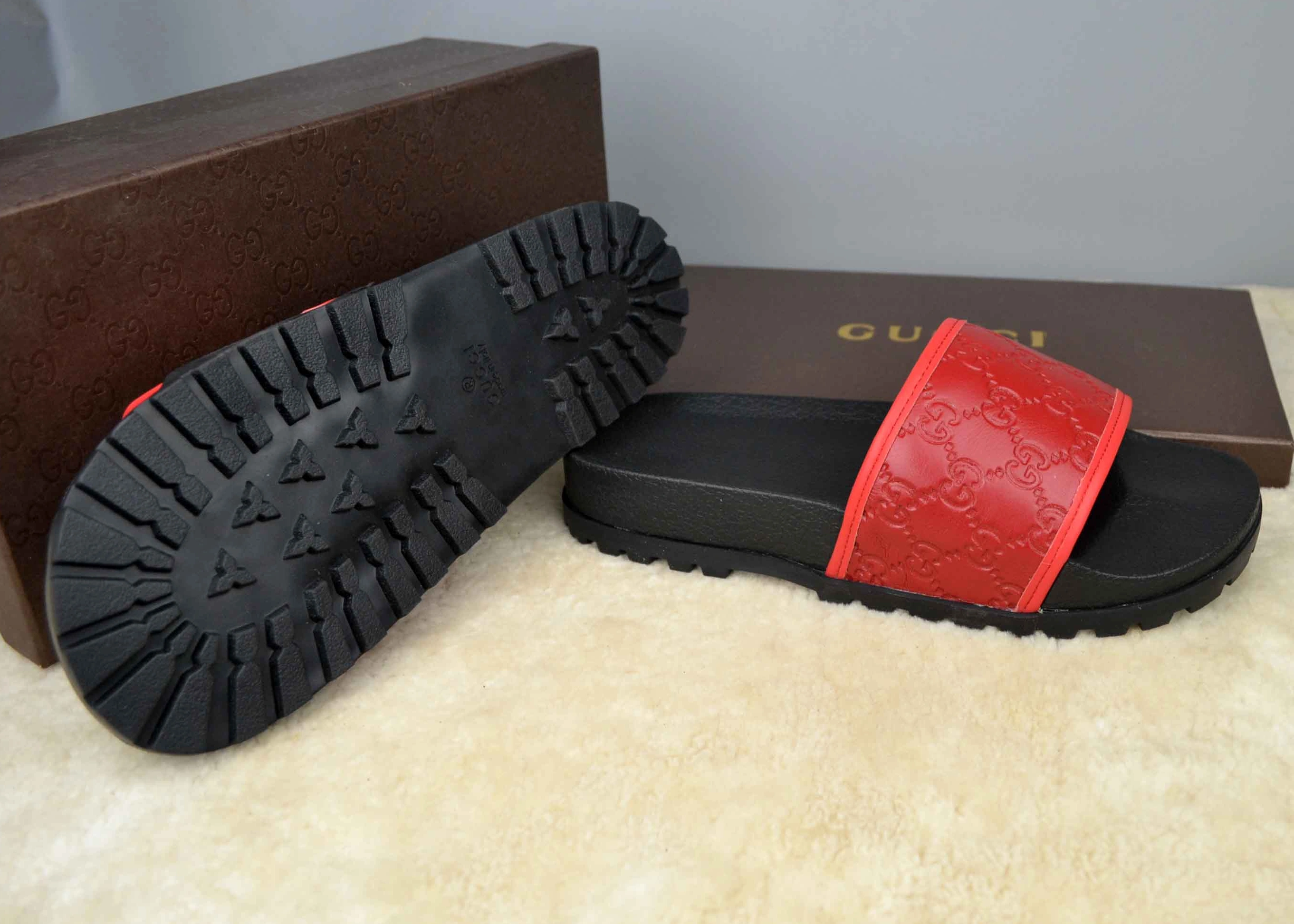 Gucci Slippers For Men Breathable 5875