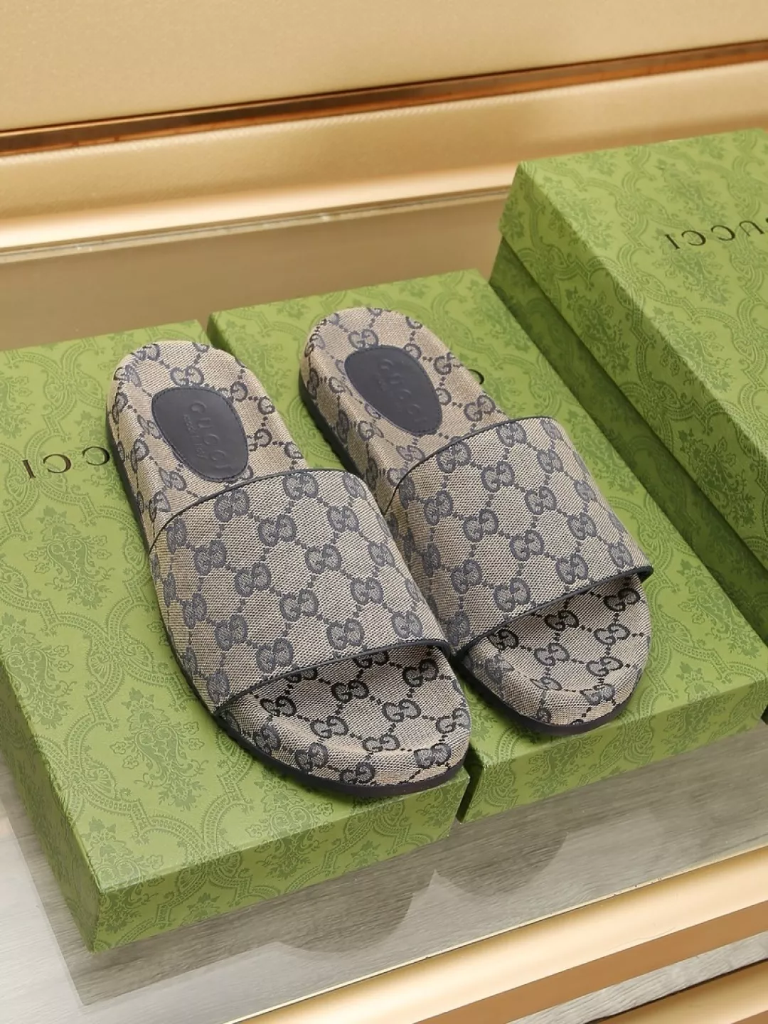 Gucci Slippers For Men Bright 252