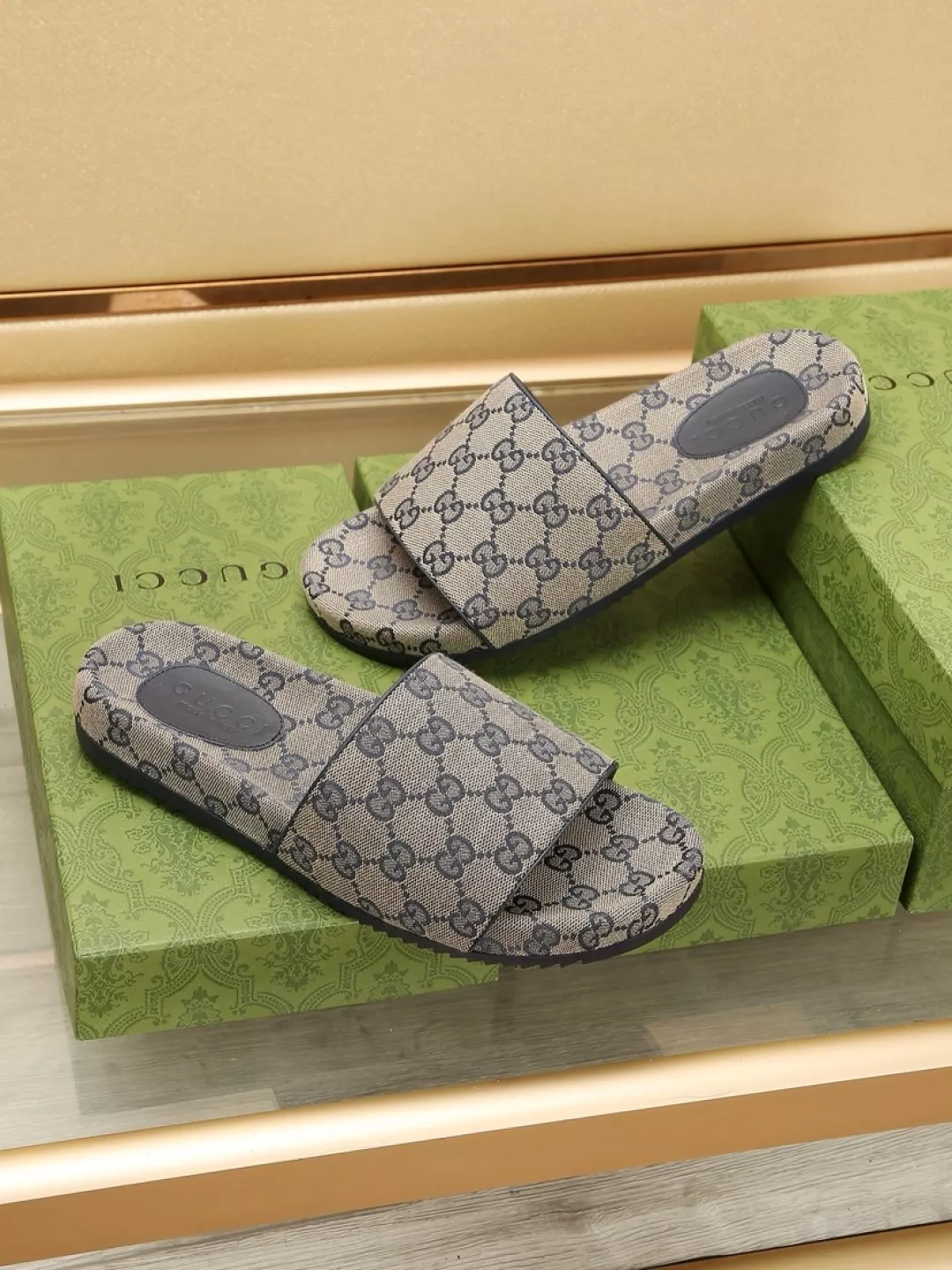 Gucci Slippers For Men Bright 252