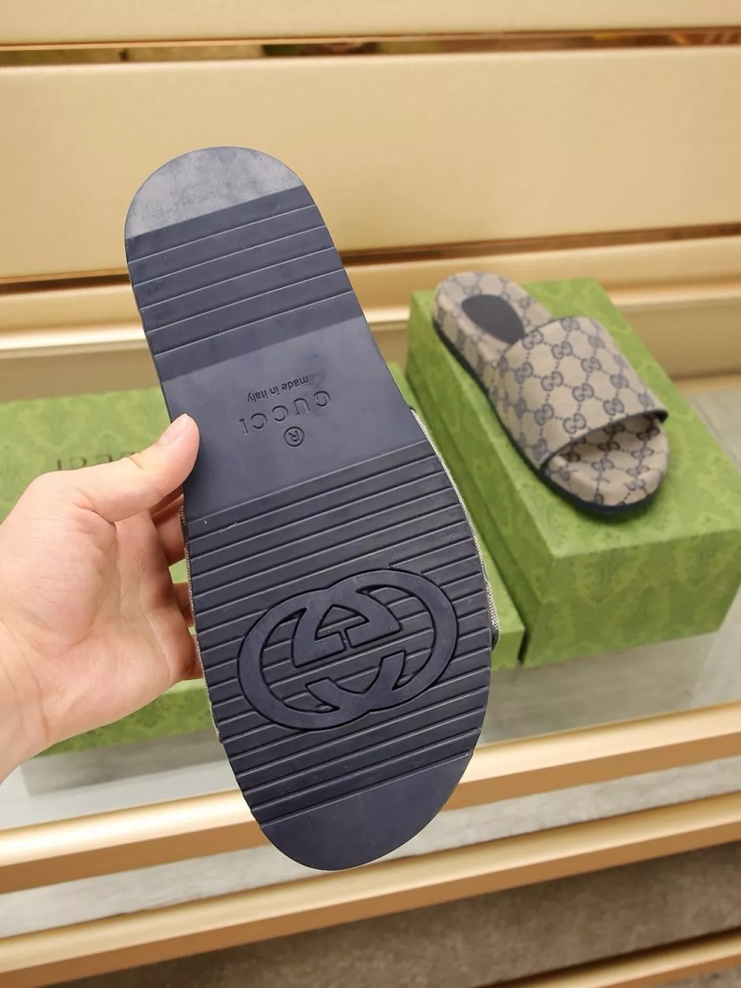 Gucci Slippers For Men Bright 252