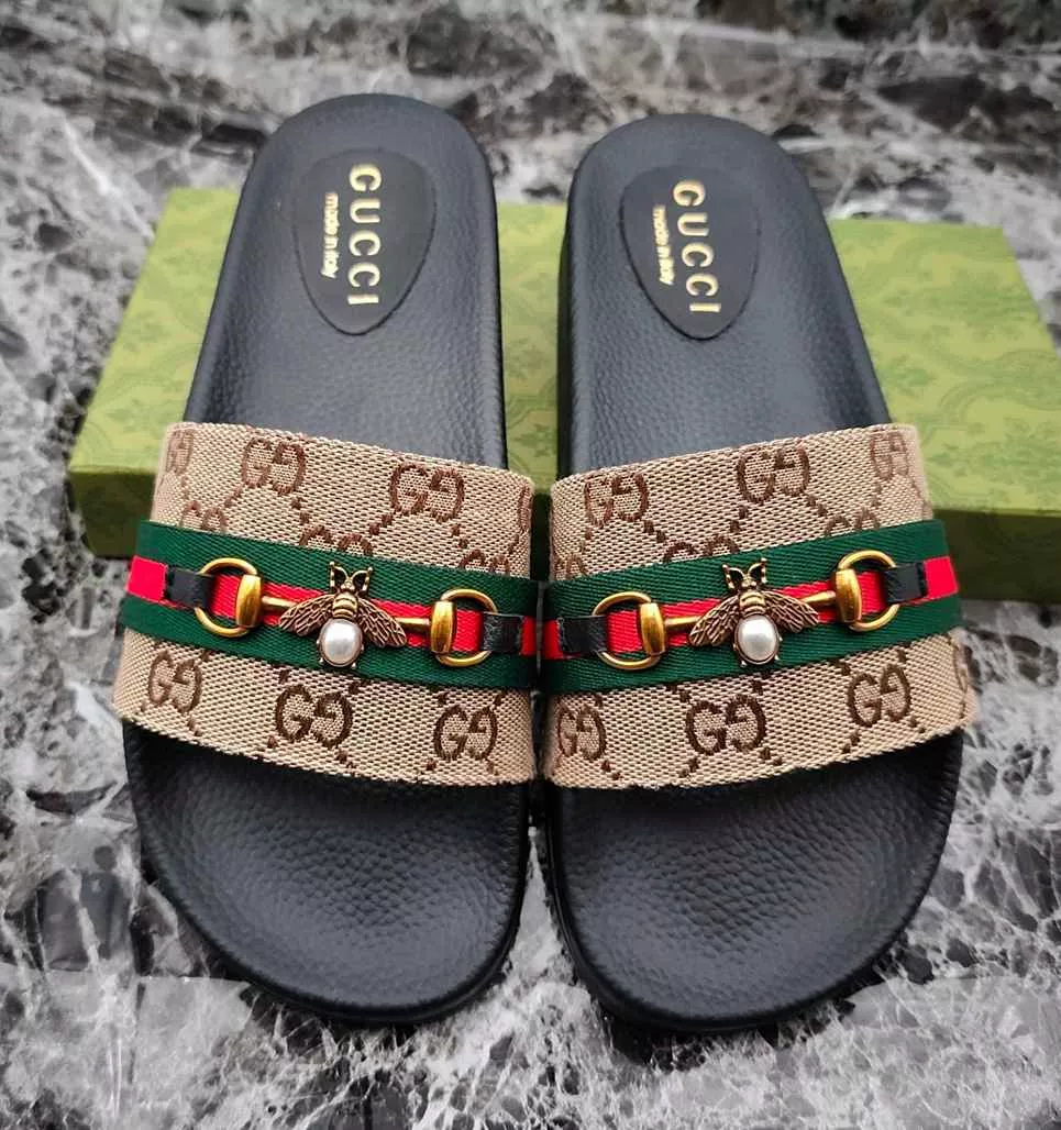 Gucci Slippers For Men Classic 9023