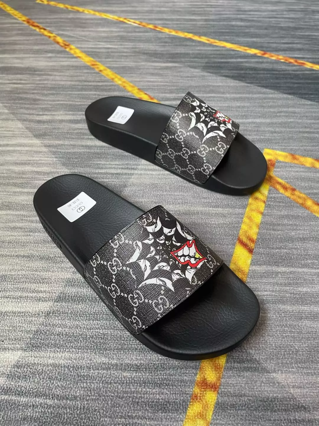 Gucci Slippers For Men Comfortable 6025