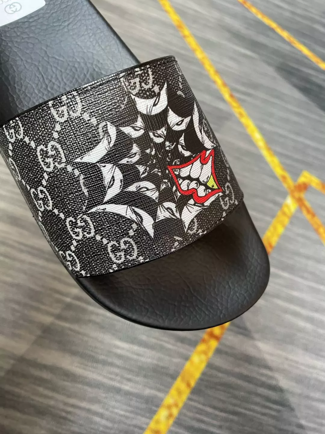 Gucci Slippers For Men Comfortable 6025