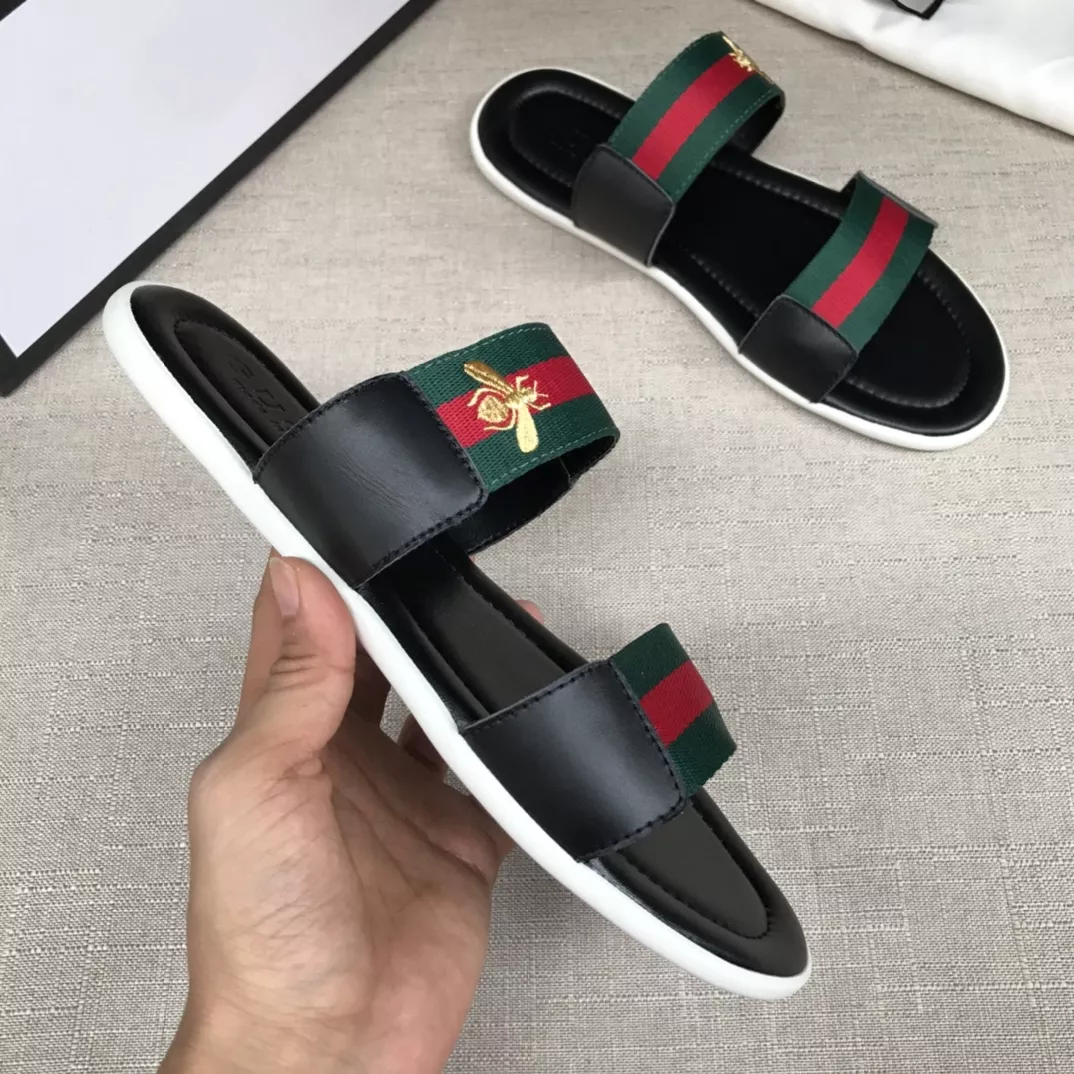 Gucci Slippers For Men Comfortable 7385