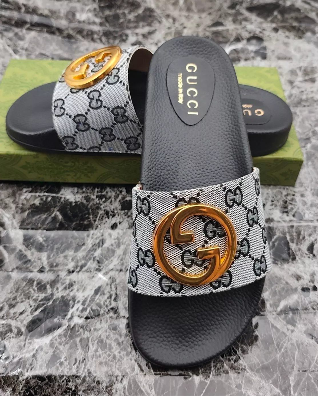 Gucci Slippers For Men Compact 3838