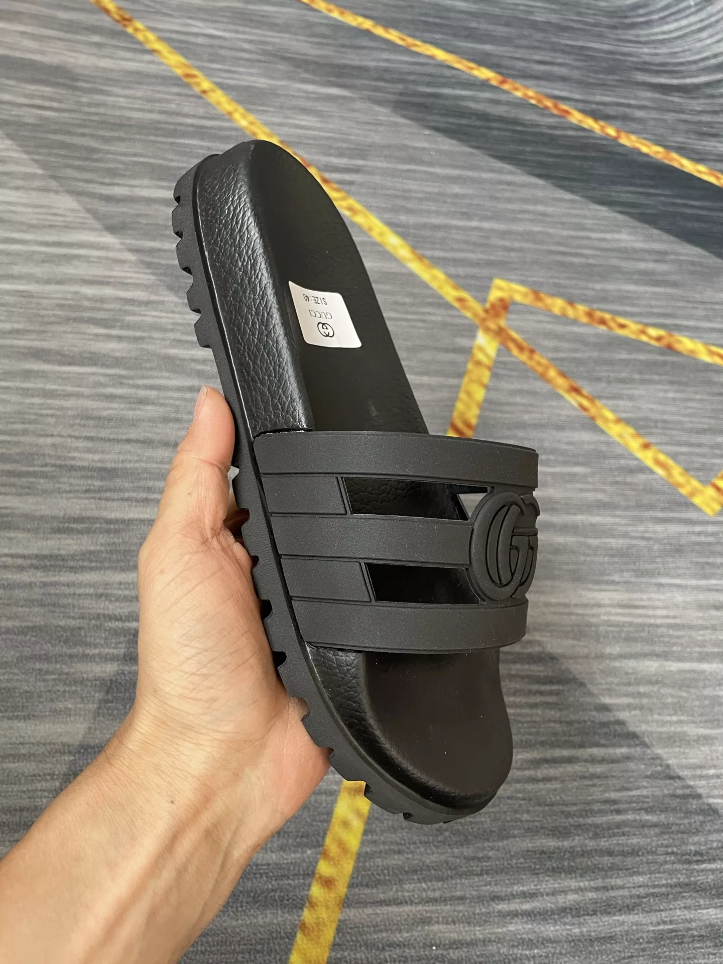 Gucci Slippers For Men Compact 4510