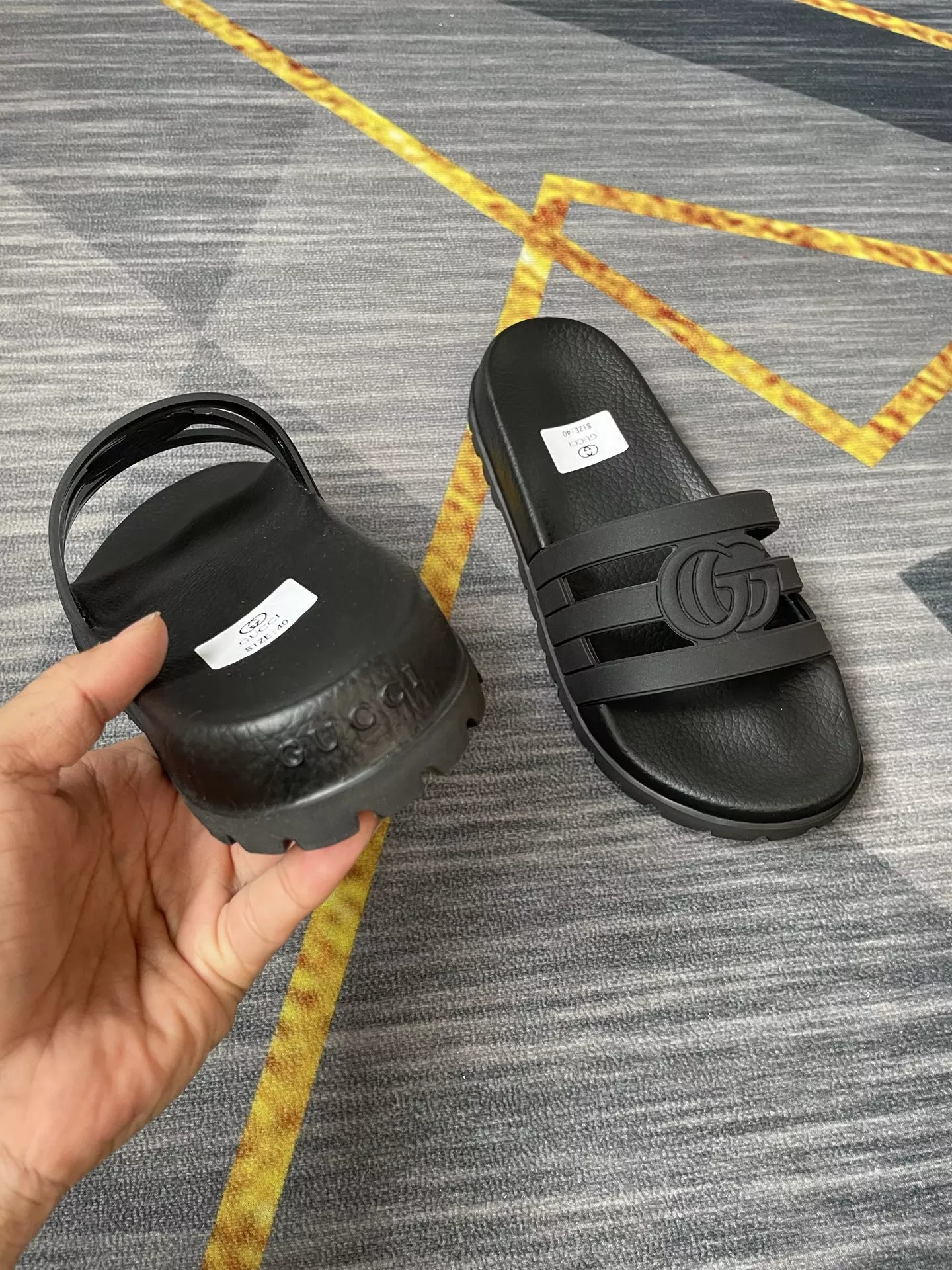 Gucci Slippers For Men Compact 4510