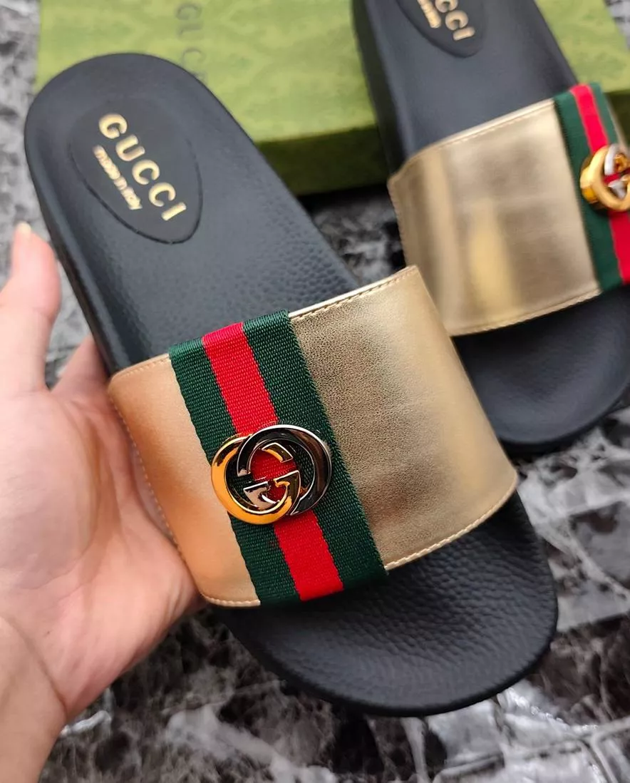 Gucci Slippers For Men Durable 3053