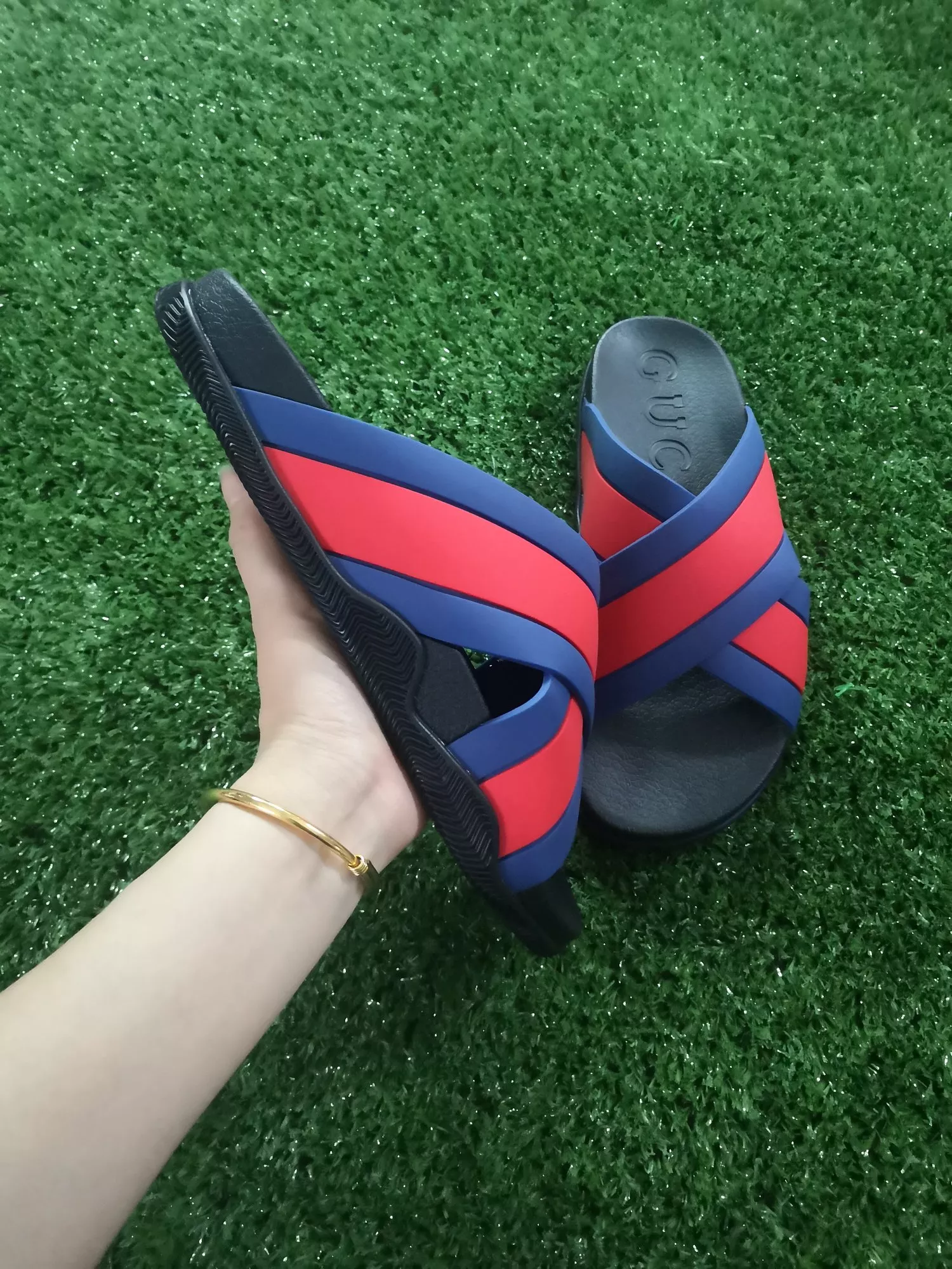 Gucci Slippers For Men EasyMatch 4328