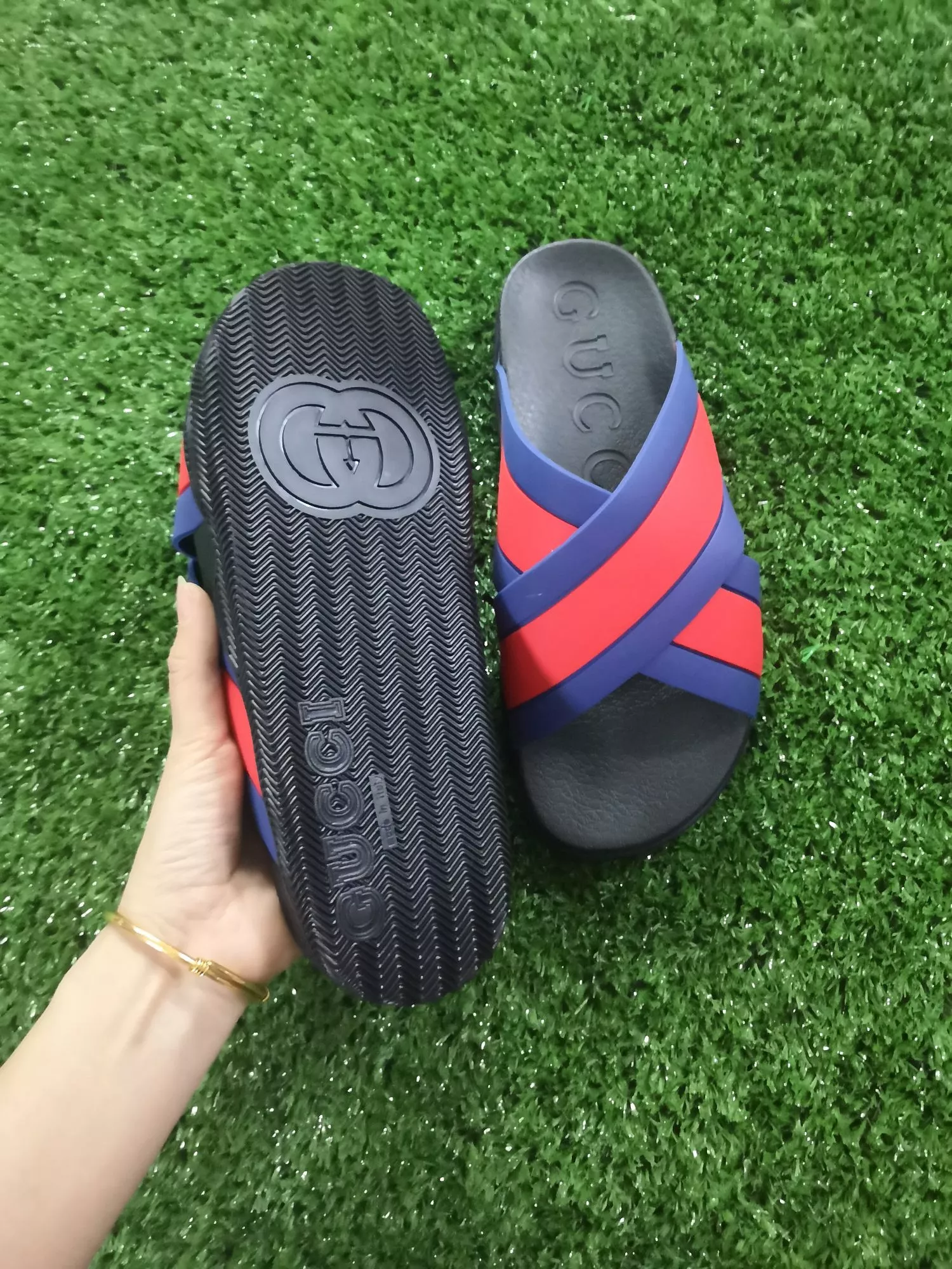 Gucci Slippers For Men EasyMatch 4328