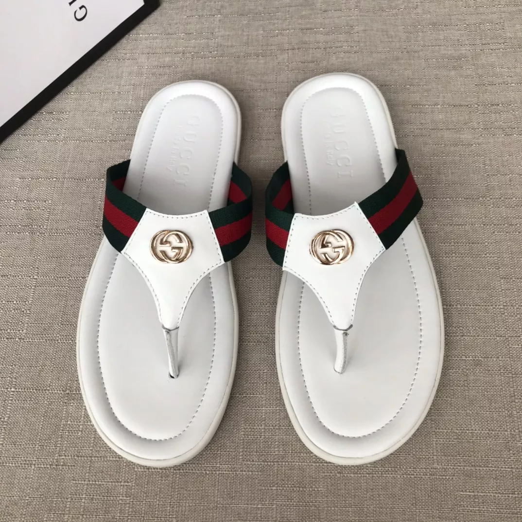 Gucci Slippers For Men Elegant 2753