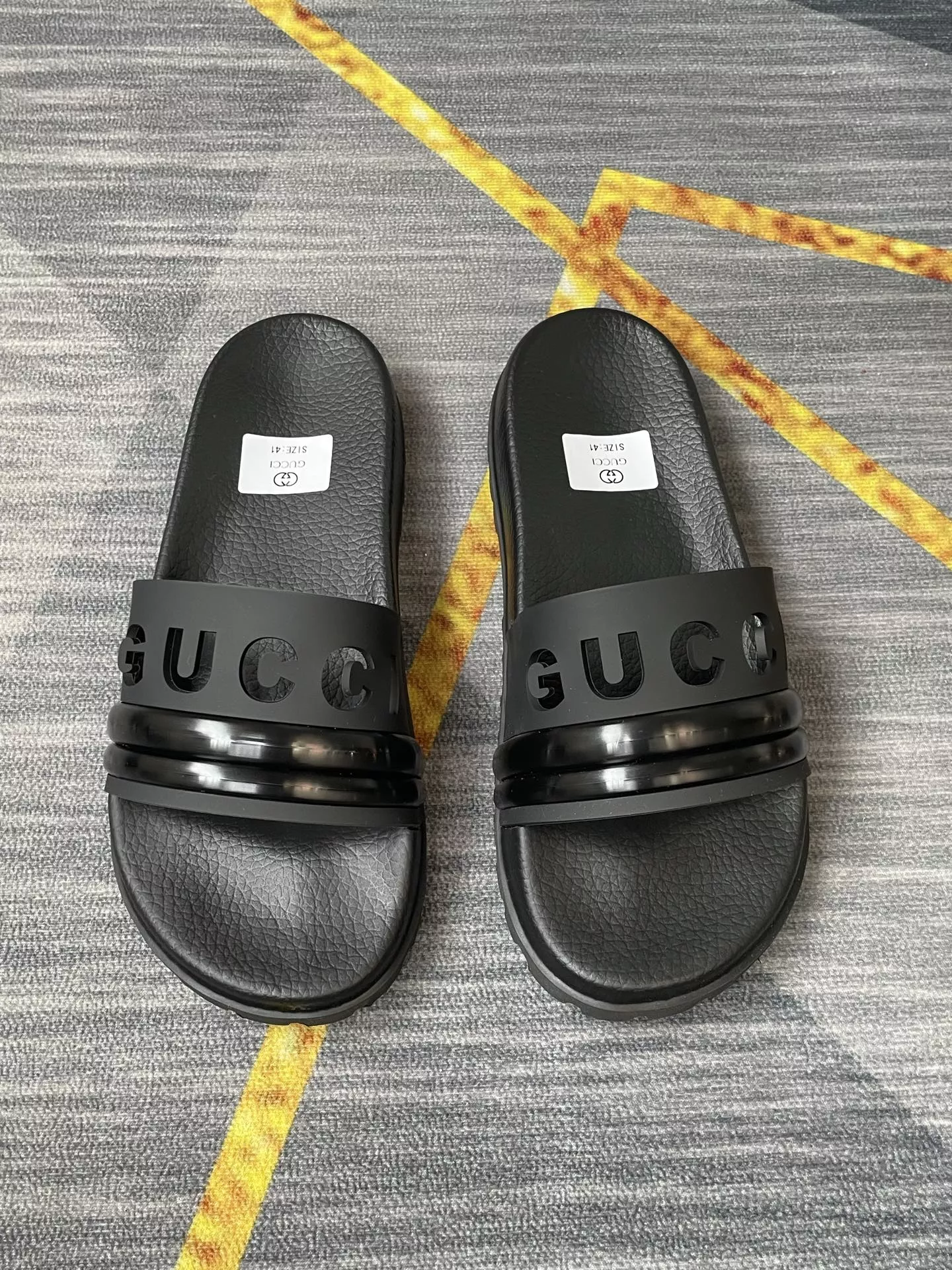 Gucci Slippers For Men EyeCatching 7249