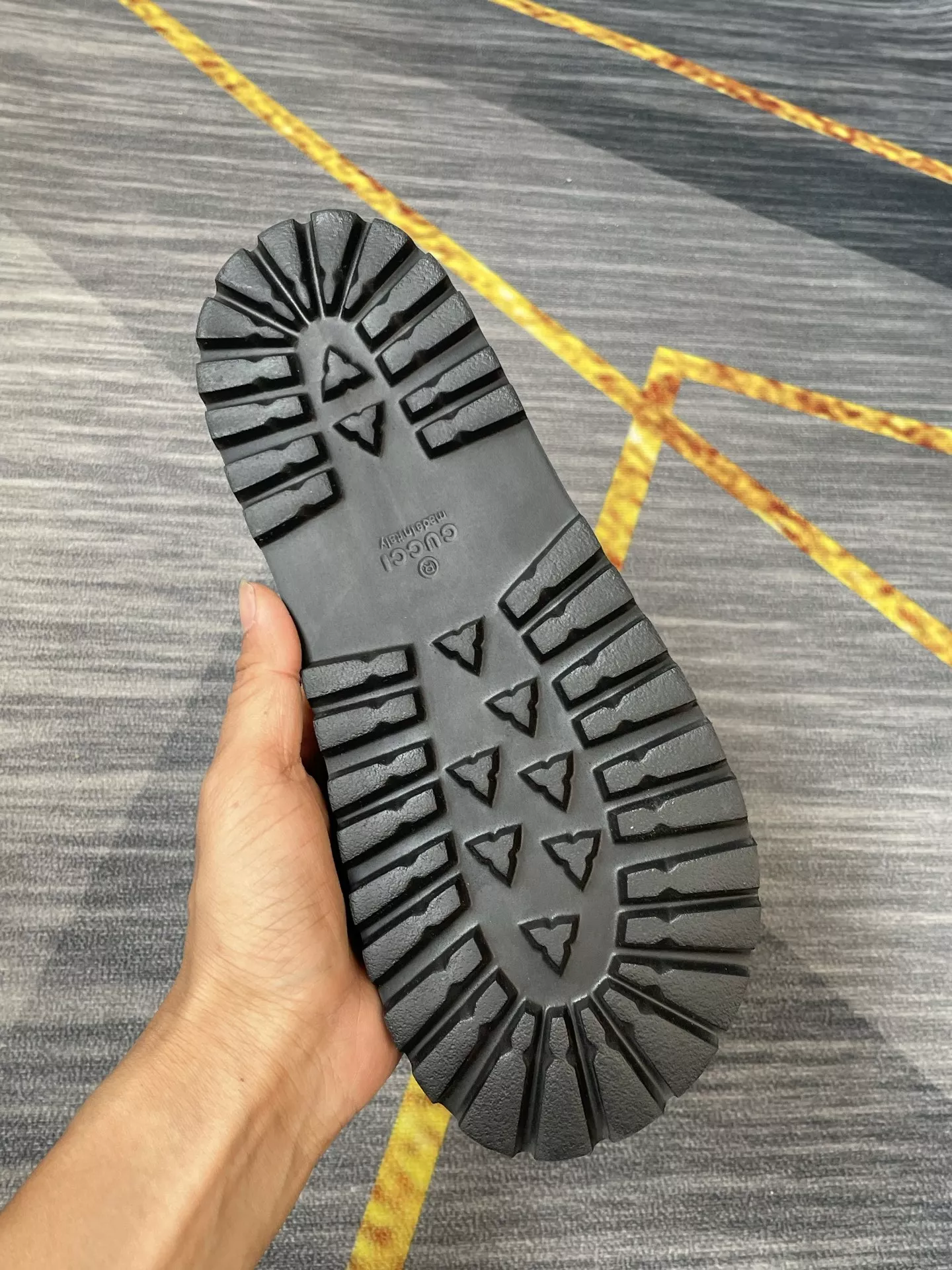 Gucci Slippers For Men EyeCatching 7249