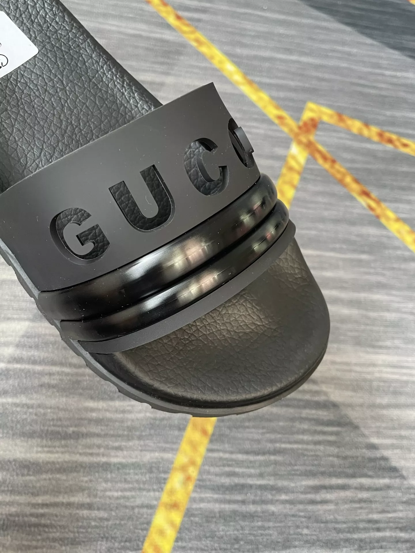 Gucci Slippers For Men EyeCatching 7249