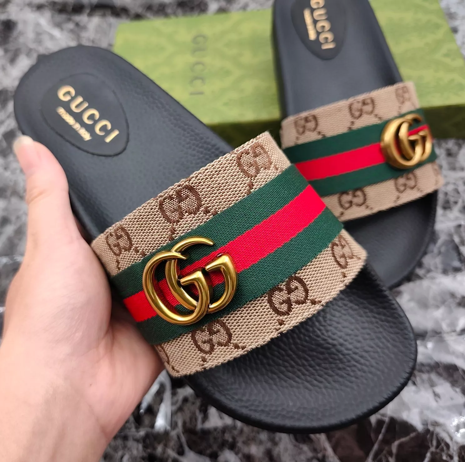 Gucci Slippers For Men EyeCatching 9191