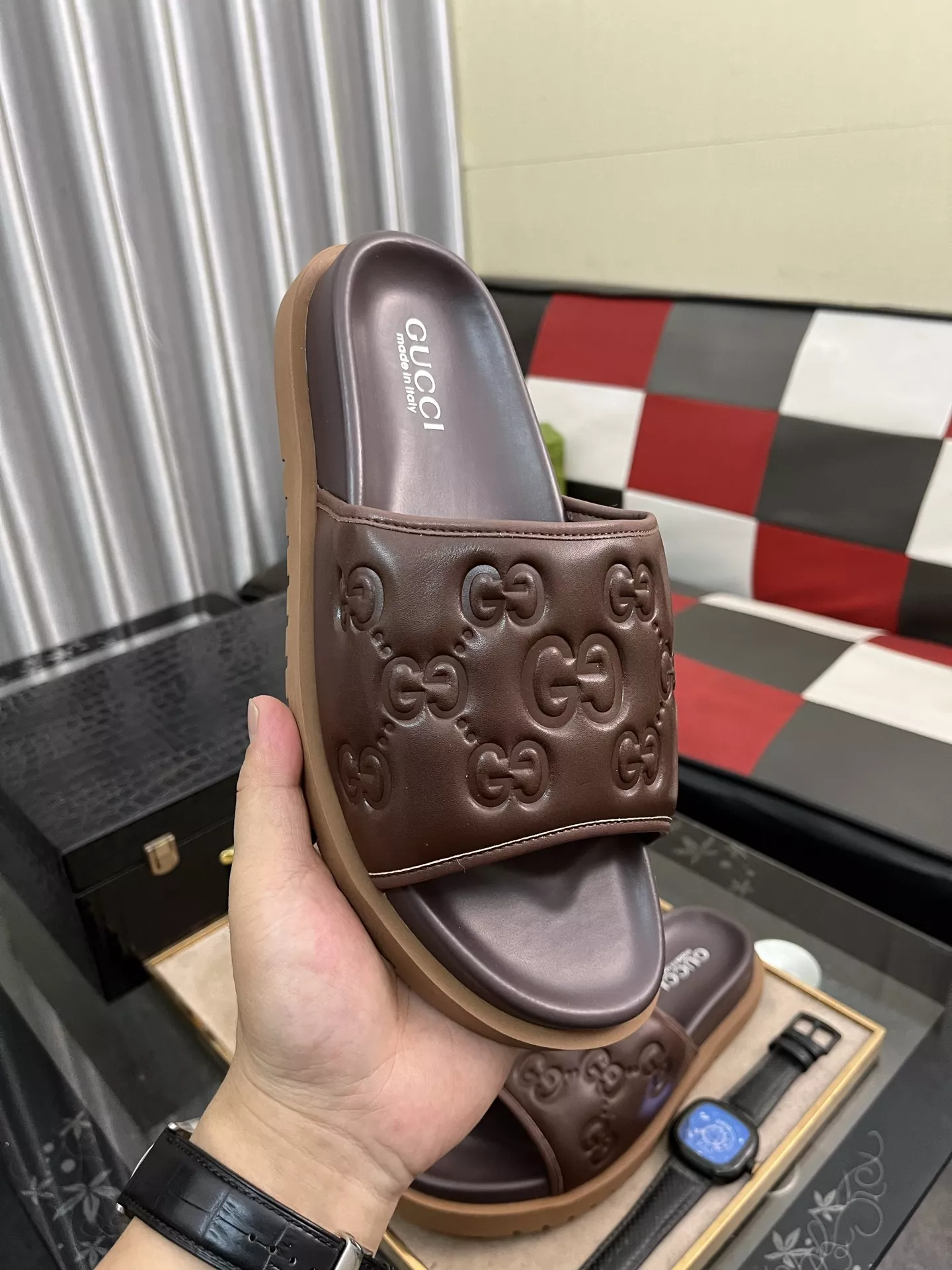 Gucci Slippers For Men Fashionable 1633