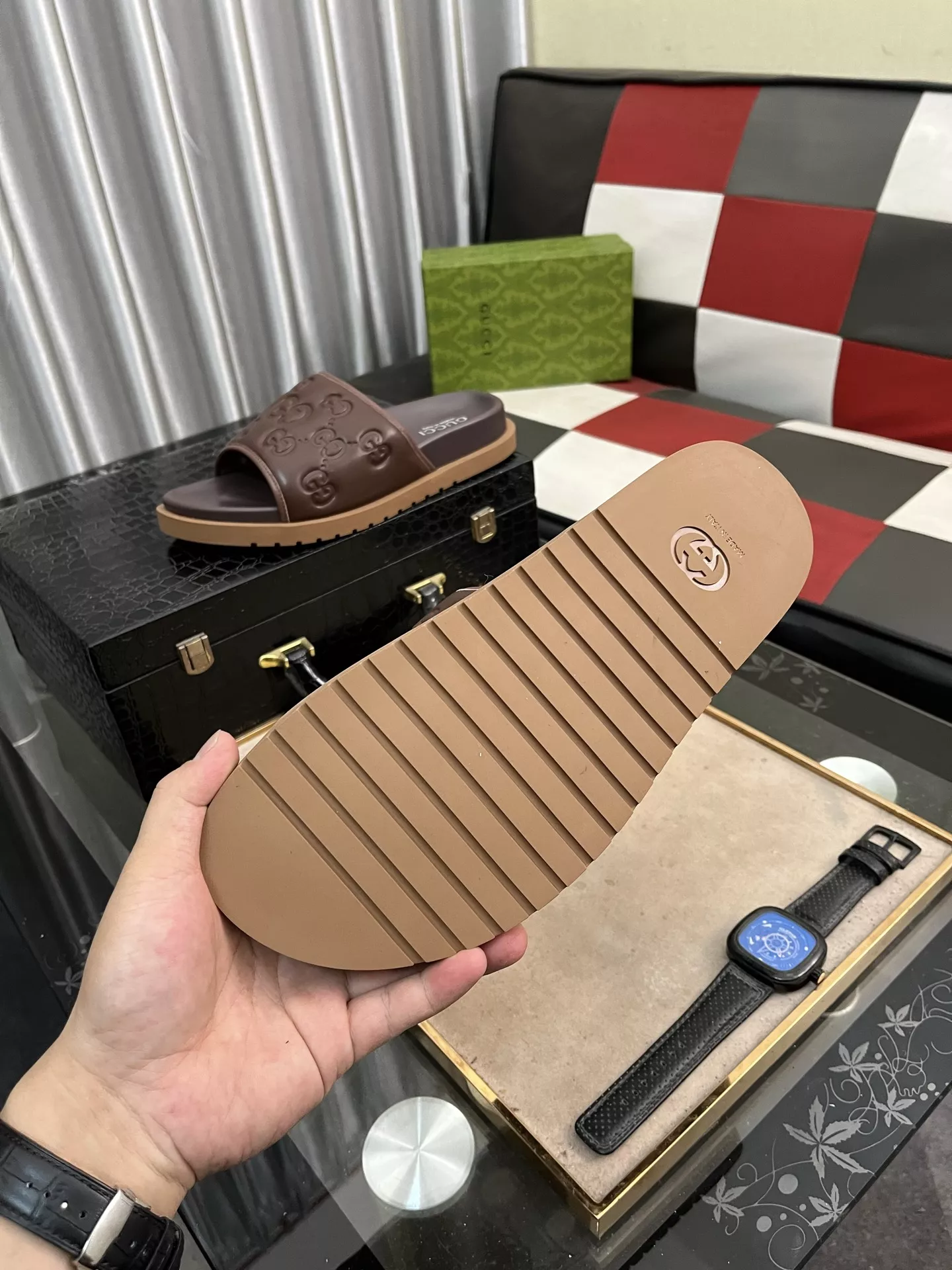 Gucci Slippers For Men Fashionable 1633