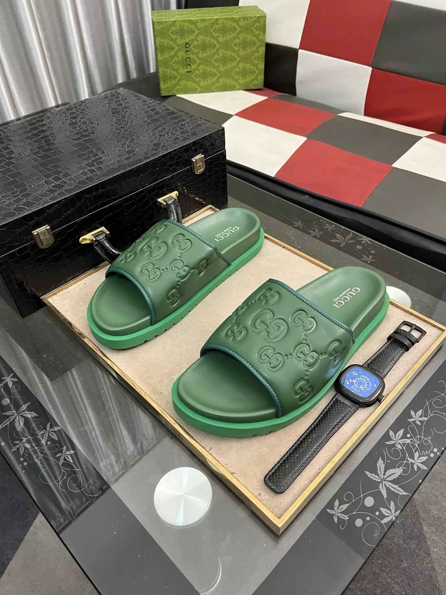 Gucci Slippers For Men Fashionable 8760