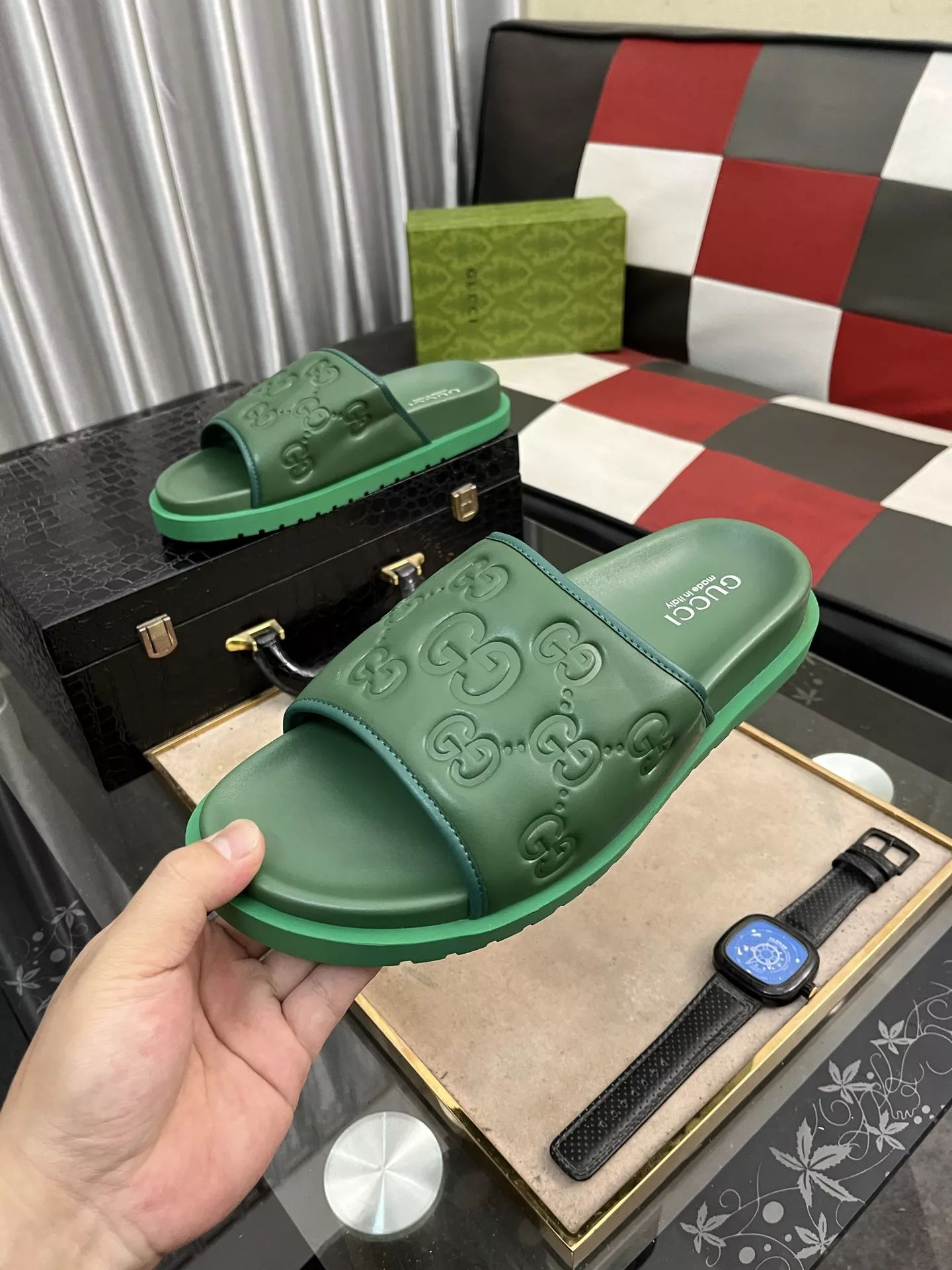 Gucci Slippers For Men Fashionable 8760