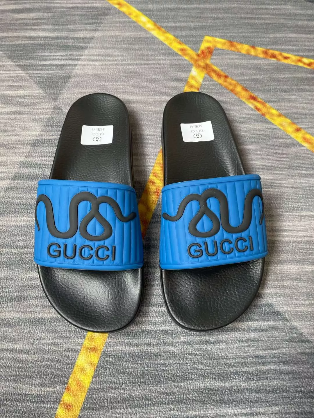 Gucci Slippers For Men Fashionable 9702