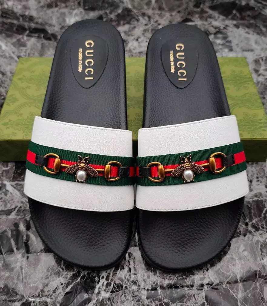 Gucci Slippers For Men Flexible 1748