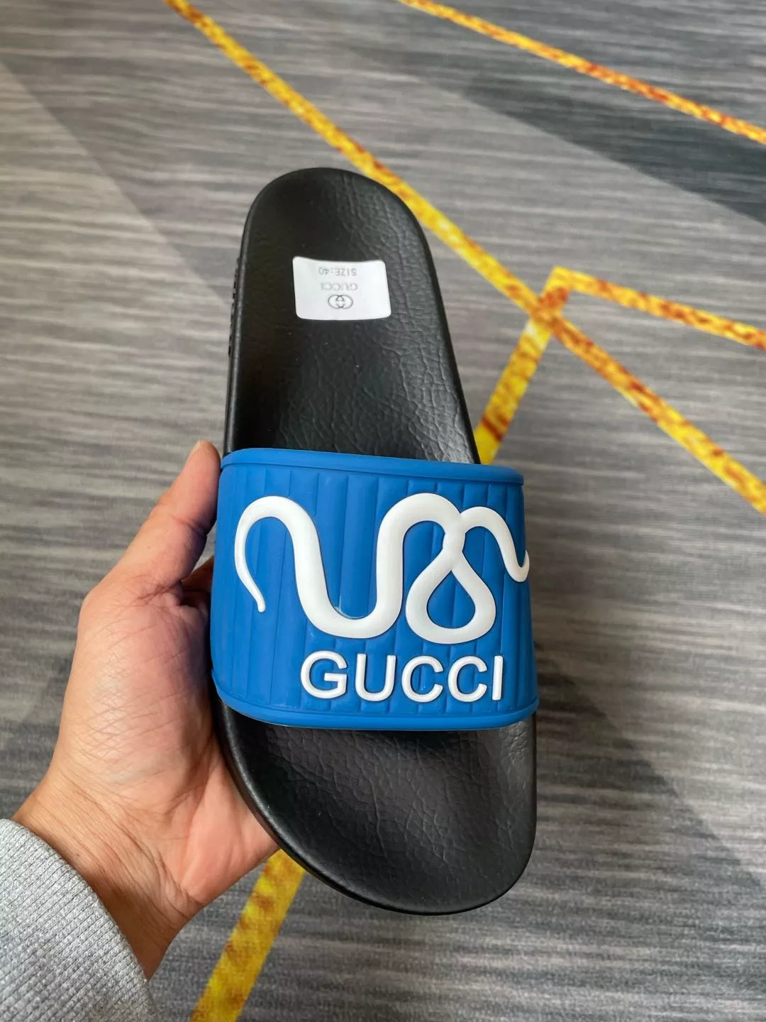 Gucci Slippers For Men Functional 2467