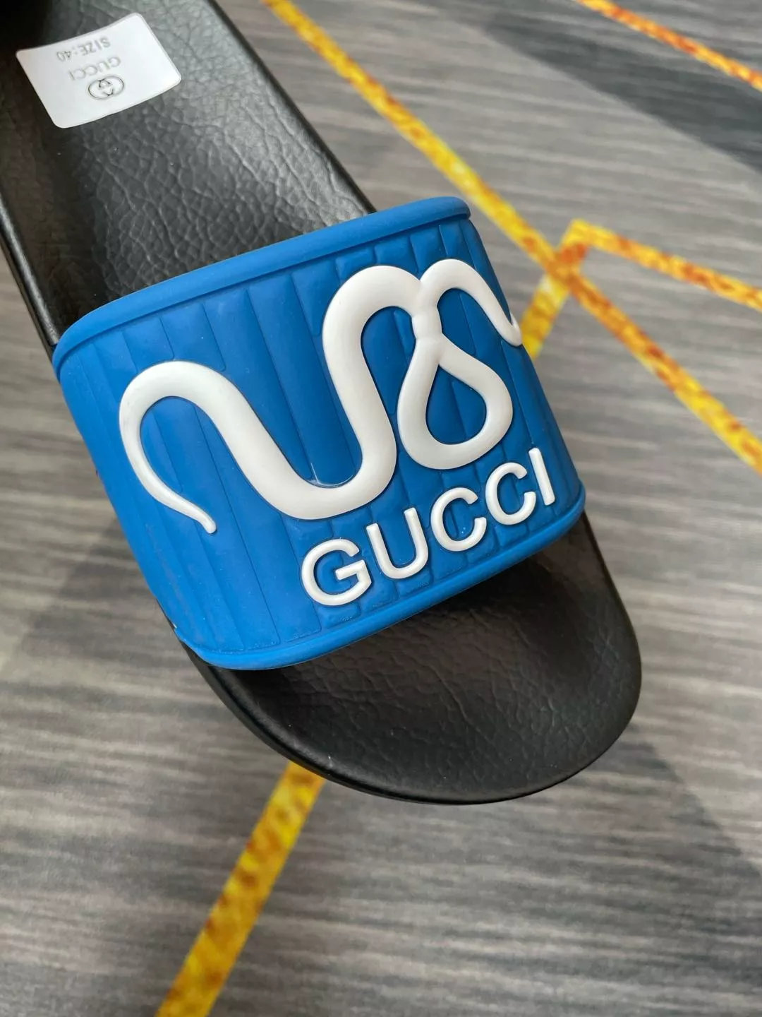 Gucci Slippers For Men Functional 2467