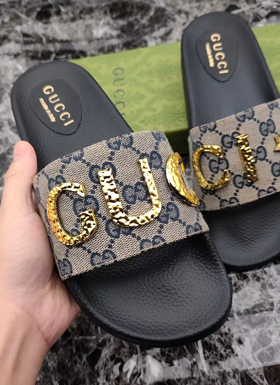 Gucci Slippers For Men Functional 6656