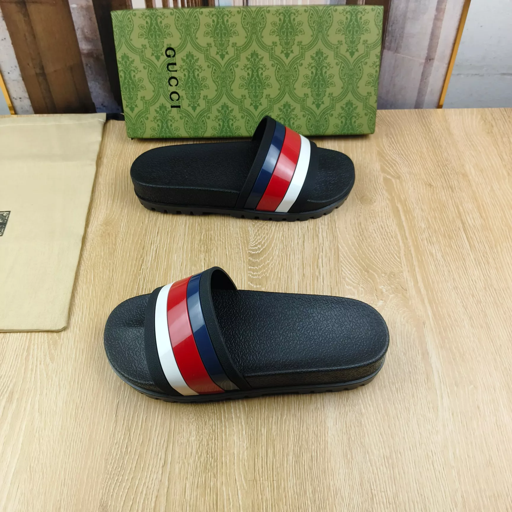 Gucci Slippers For Men HighQuality 9970