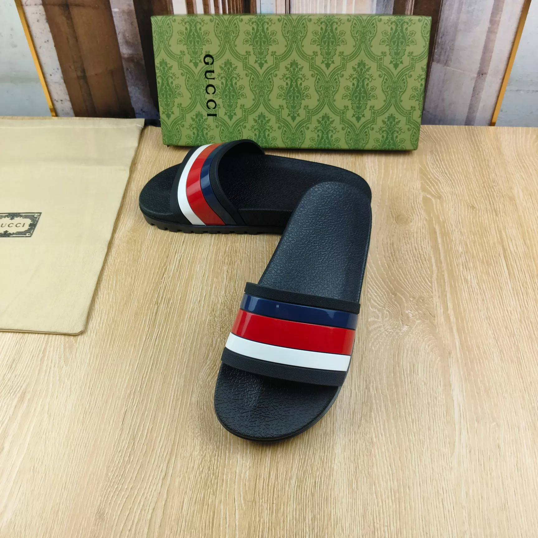 Gucci Slippers For Men HighQuality 9970