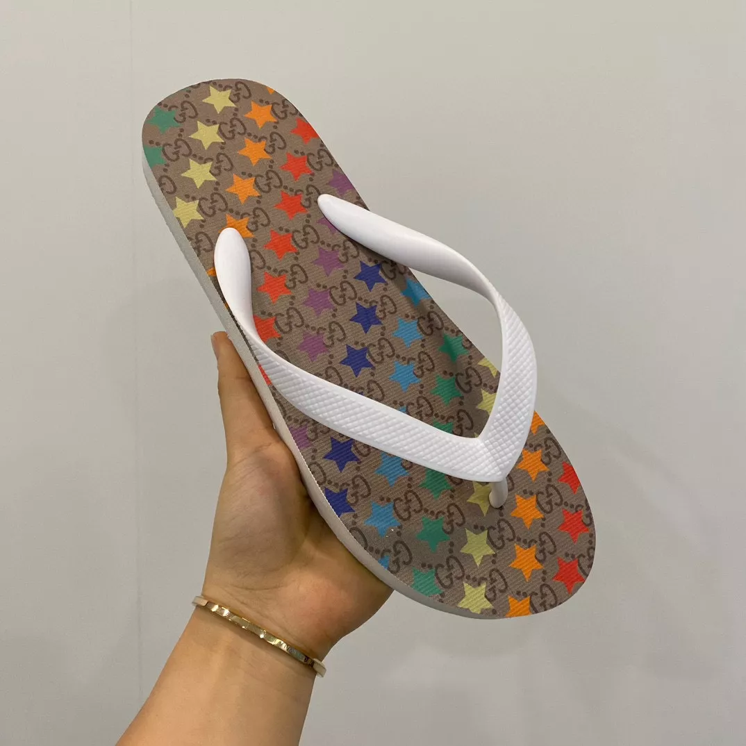 Gucci Slippers For Men Modern 852