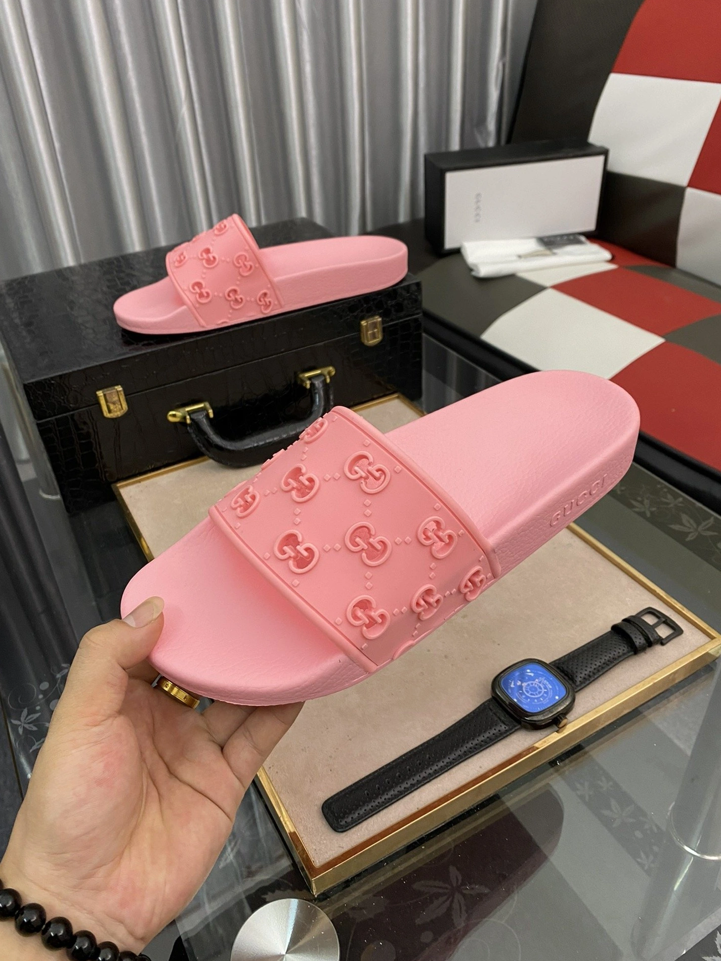 Gucci Slippers For Men Refined 5280
