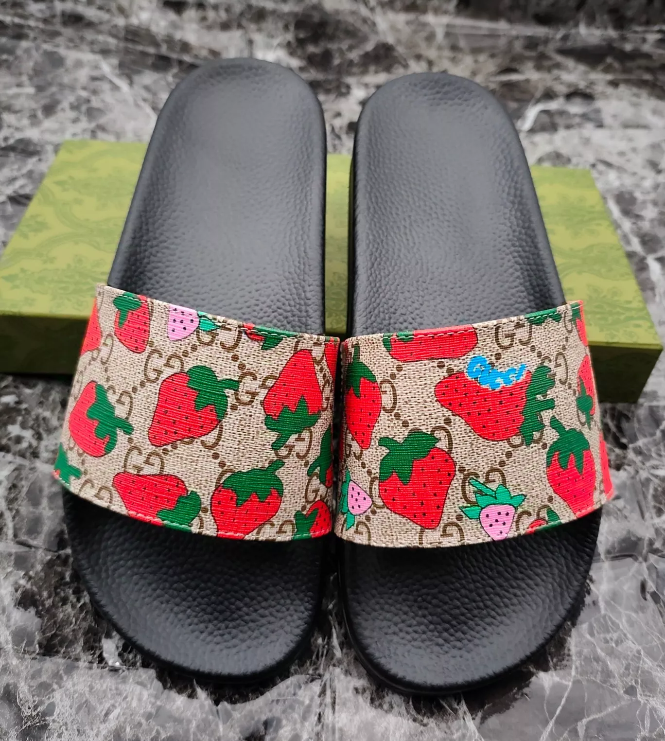 Gucci Slippers For Men Resilient 4309