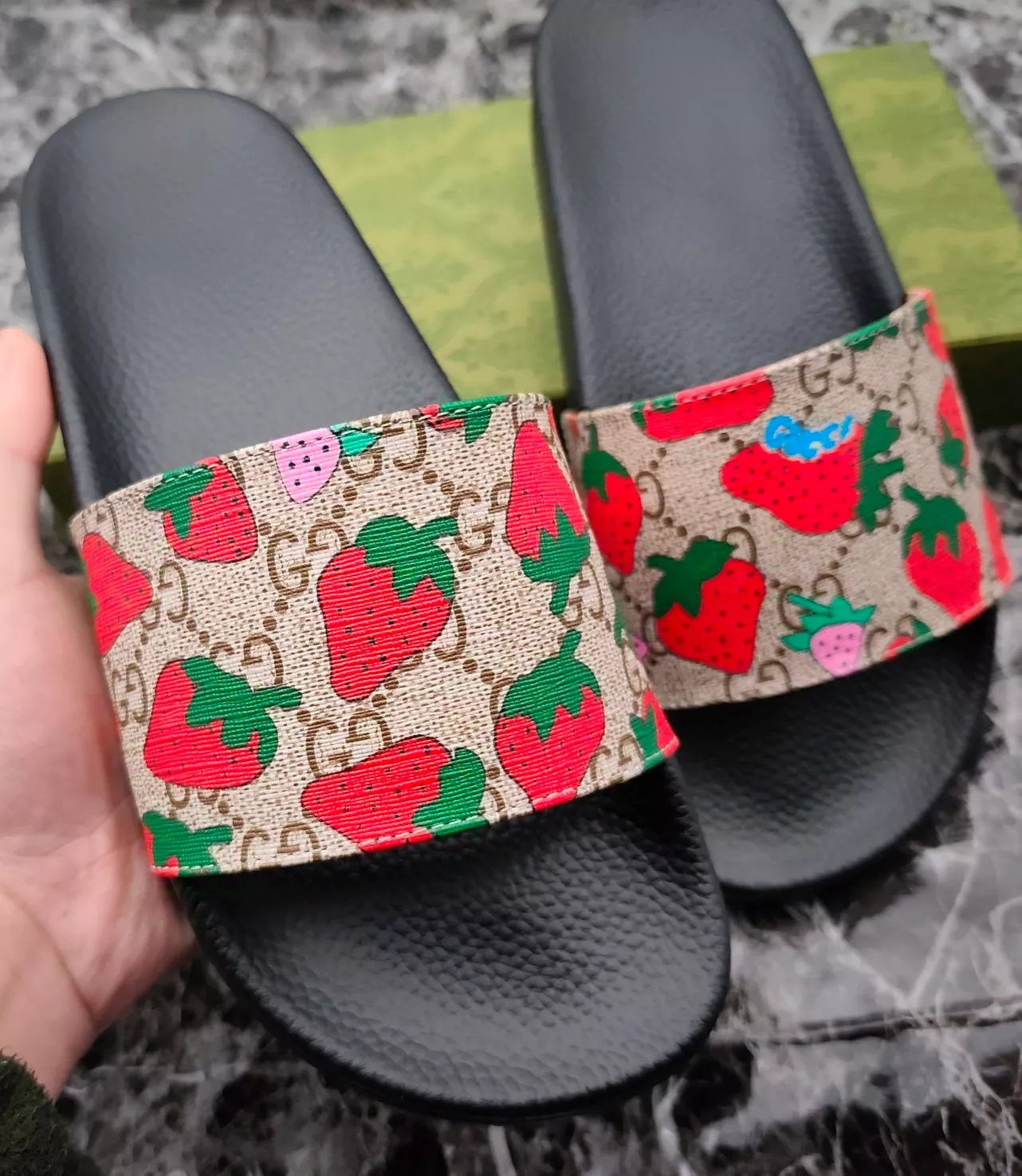 Gucci Slippers For Men Resilient 4309