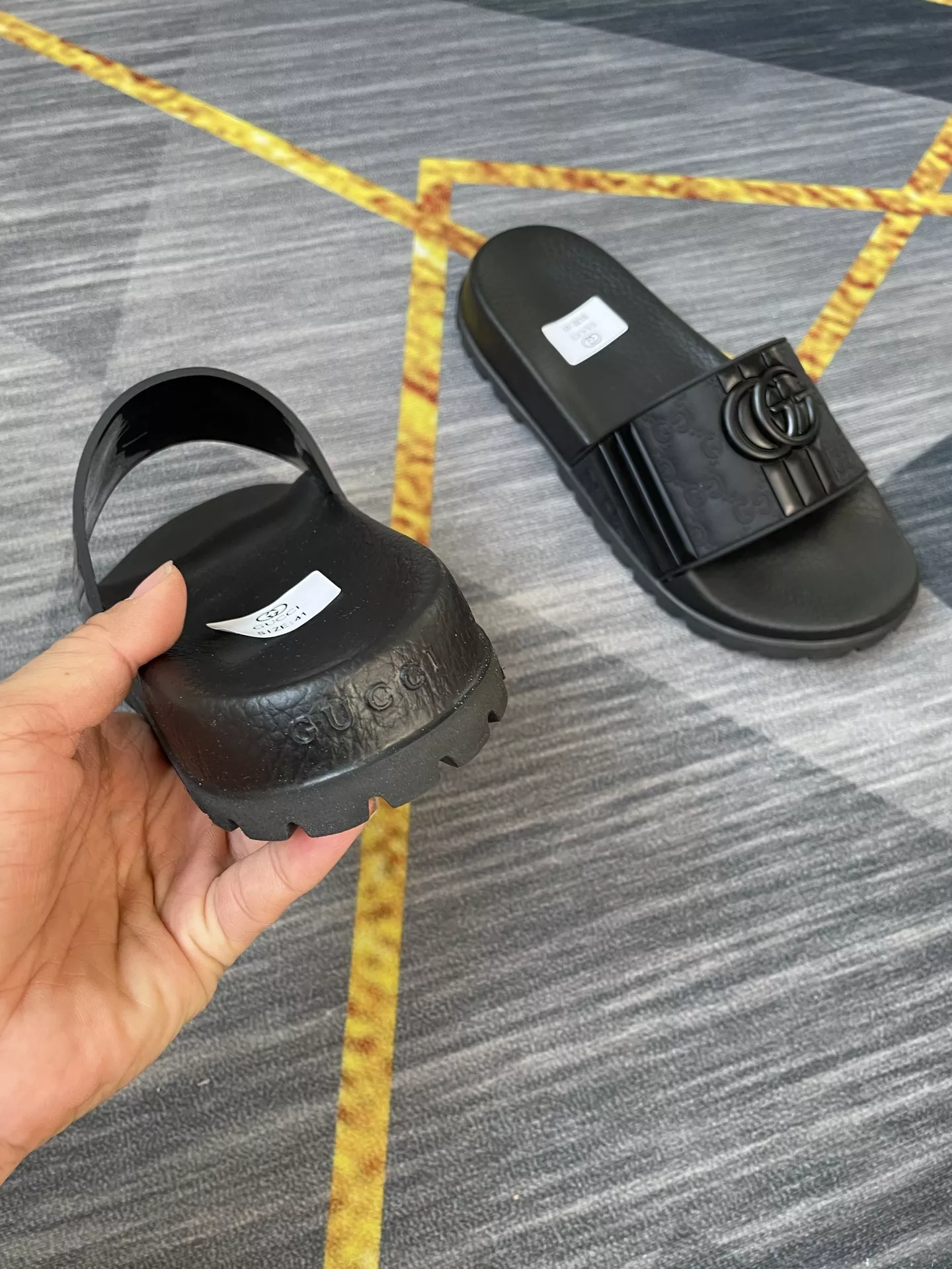 Gucci Slippers For Men SmartChoice 8982