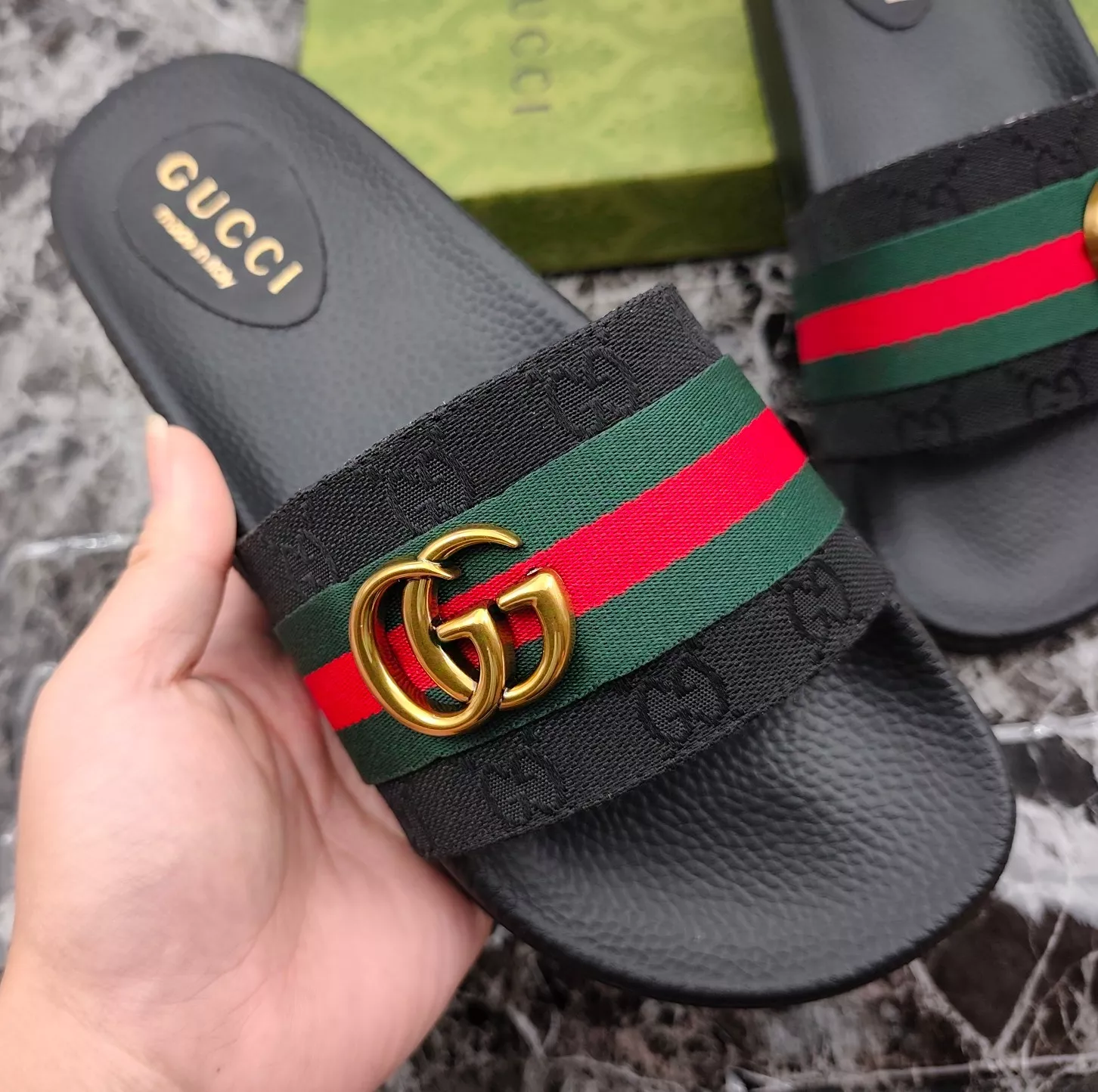 Gucci Slippers For Men Soft 2390