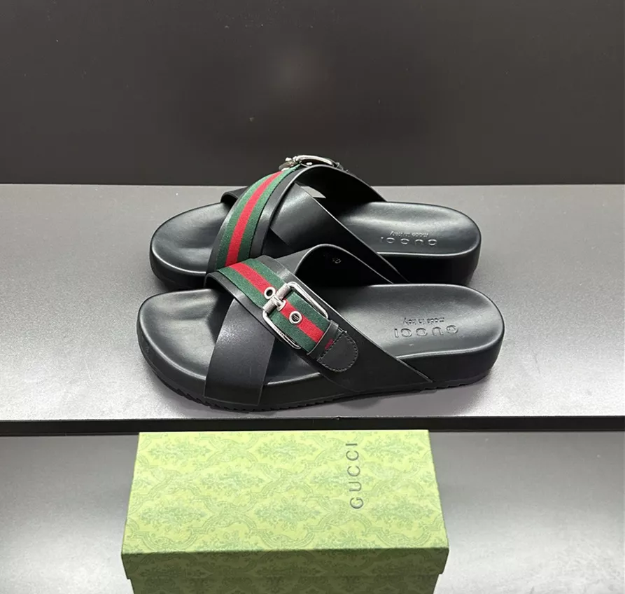 Gucci Slippers For Men Soft 2831