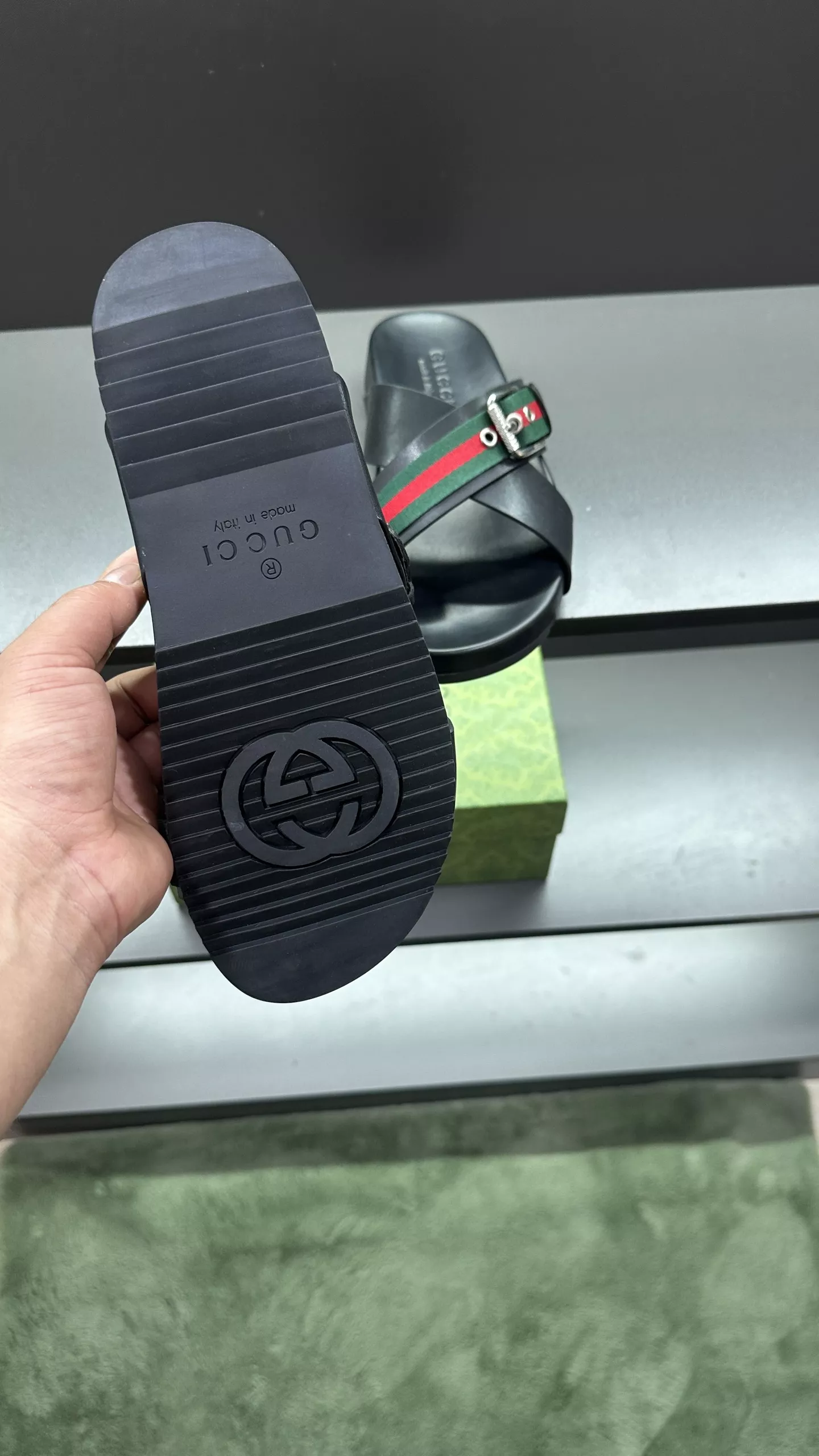 Gucci Slippers For Men Soft 2831